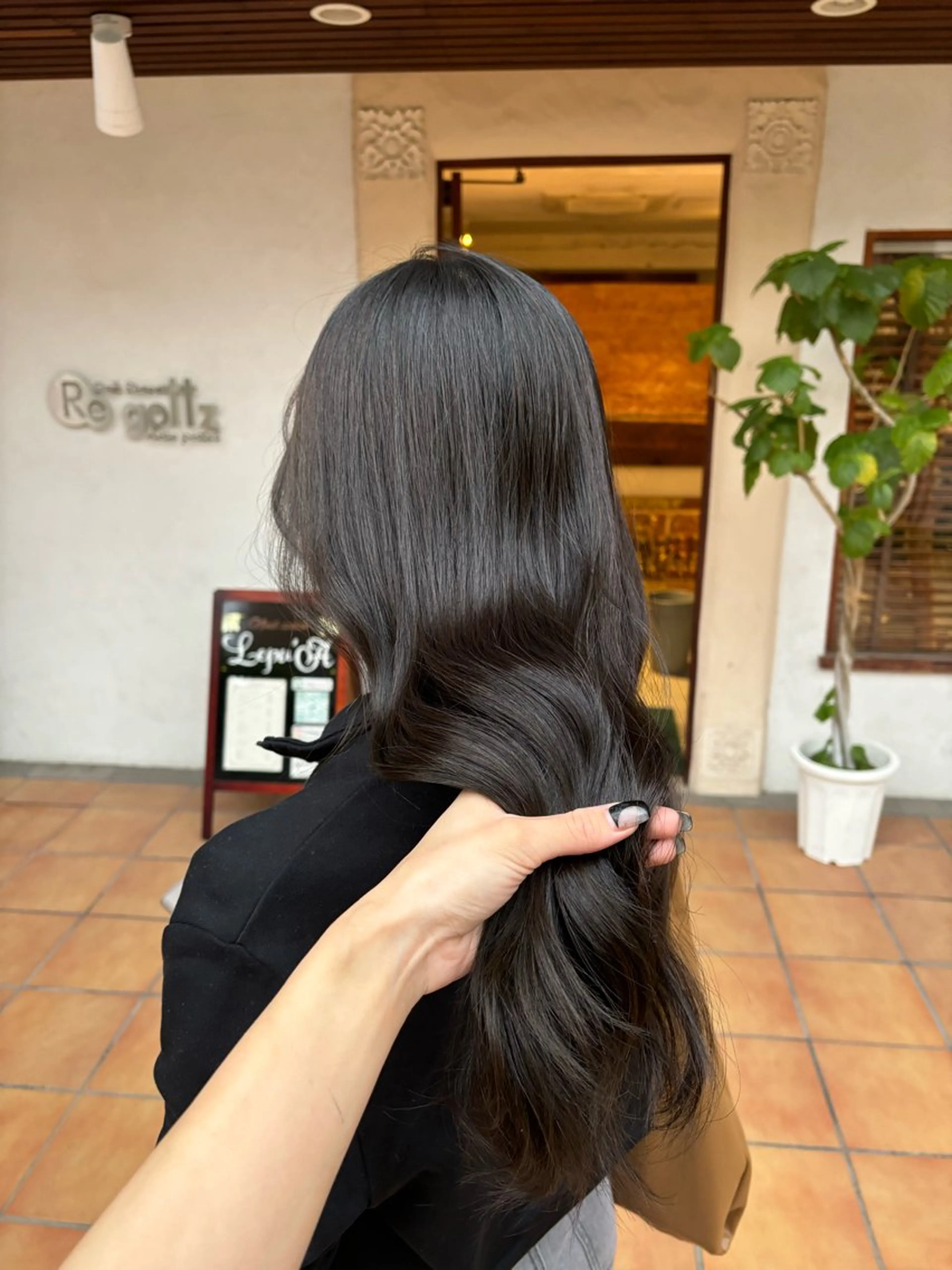 ロング ヘアカラー トリートメント ヘッドスパ putri店長 和田鈴采のヘアスタイル