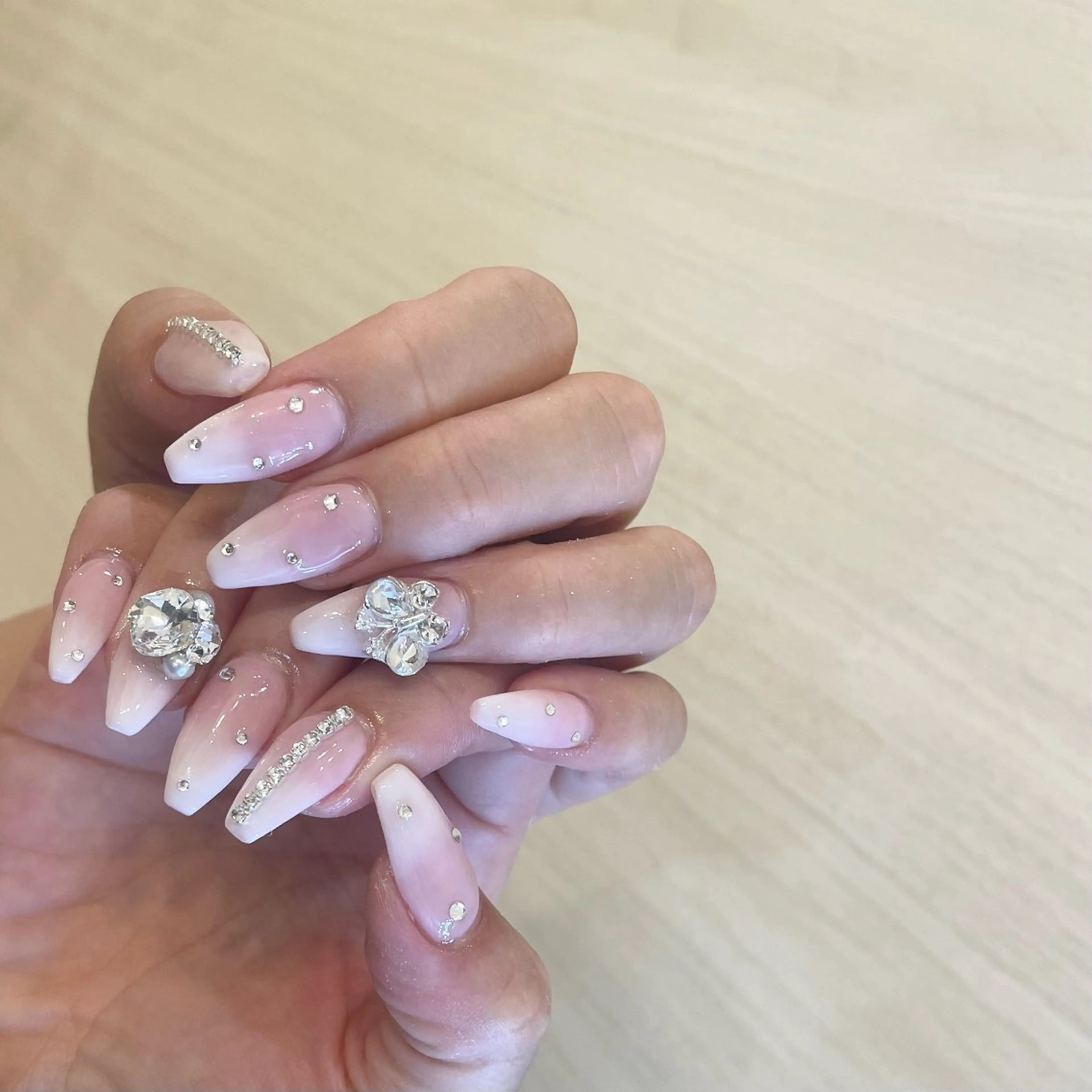 ネイル Nail Salon Gummi.のネイルデザイン