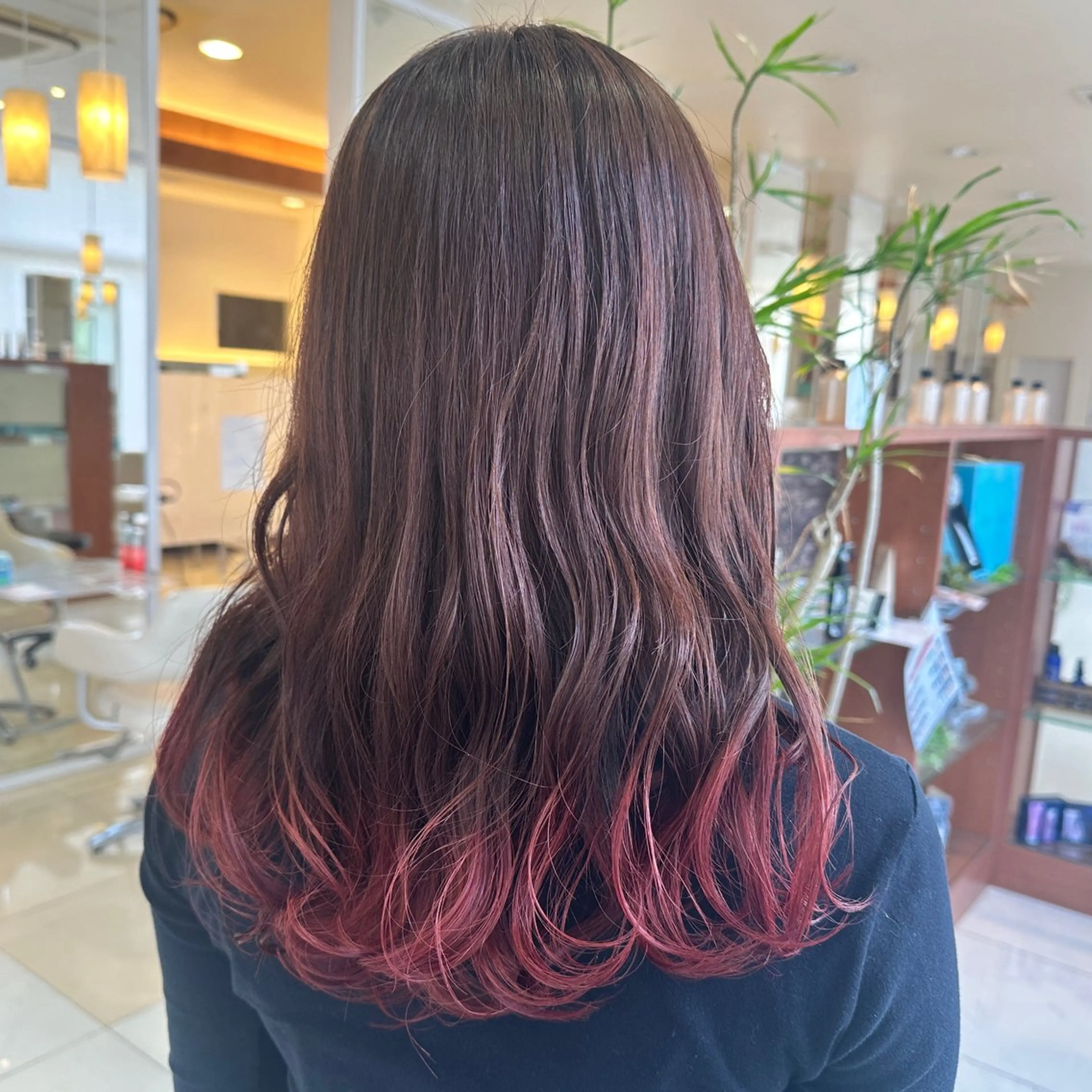 セミロング カラー 🎀艶カラー🎀 大林未侑のヘアスタイル