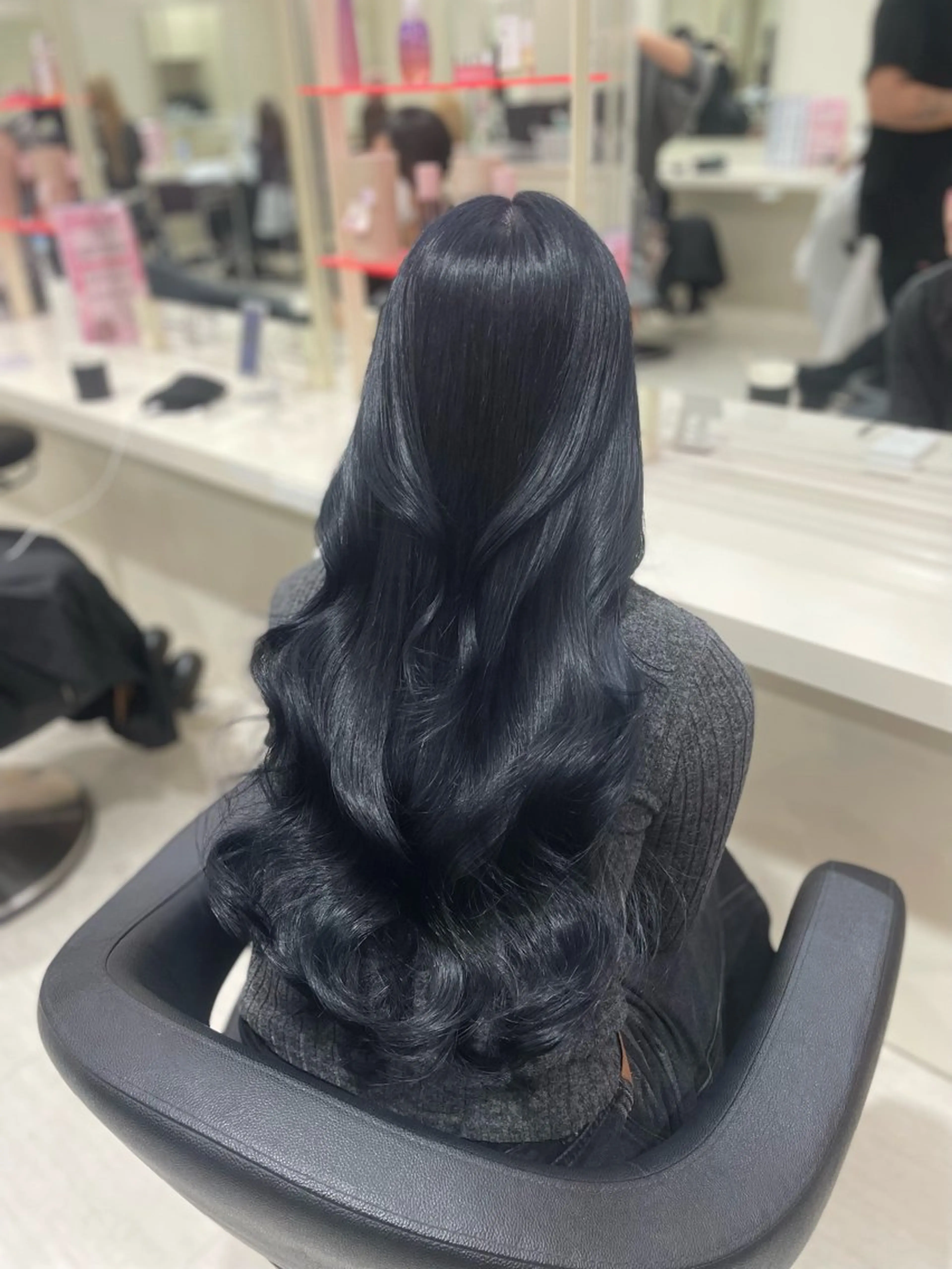 ロング カラー 🇰🇷韓国hair 🇰🇷wakaのヘアスタイル