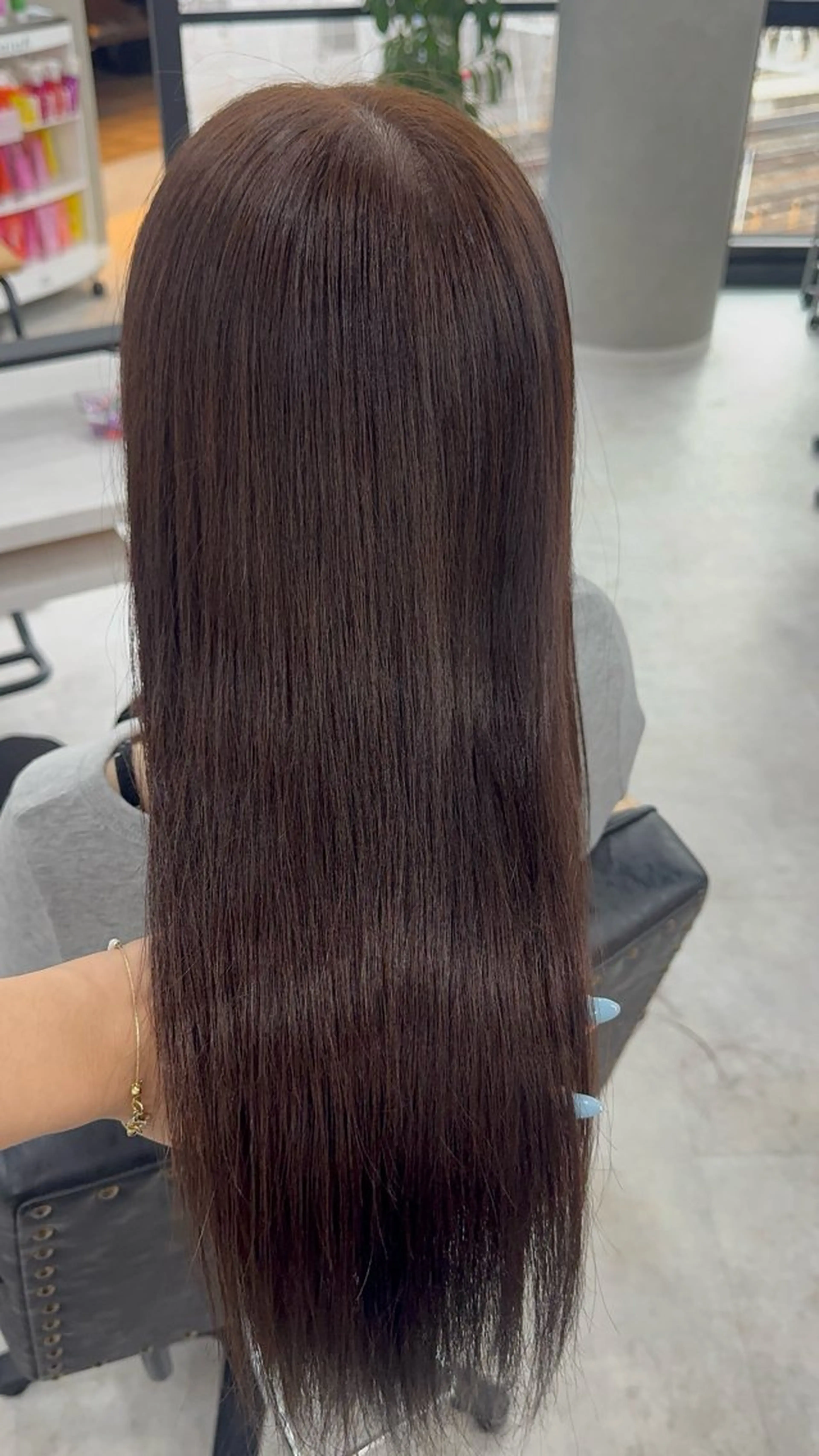 ロング カラー アッシュ アッシュブラウン ベージュカラー 黒髪 ブリーチ カット ヘアカラー トリートメント 赤み無し柔らかカラー 【梅田】madokaのヘアスタイル