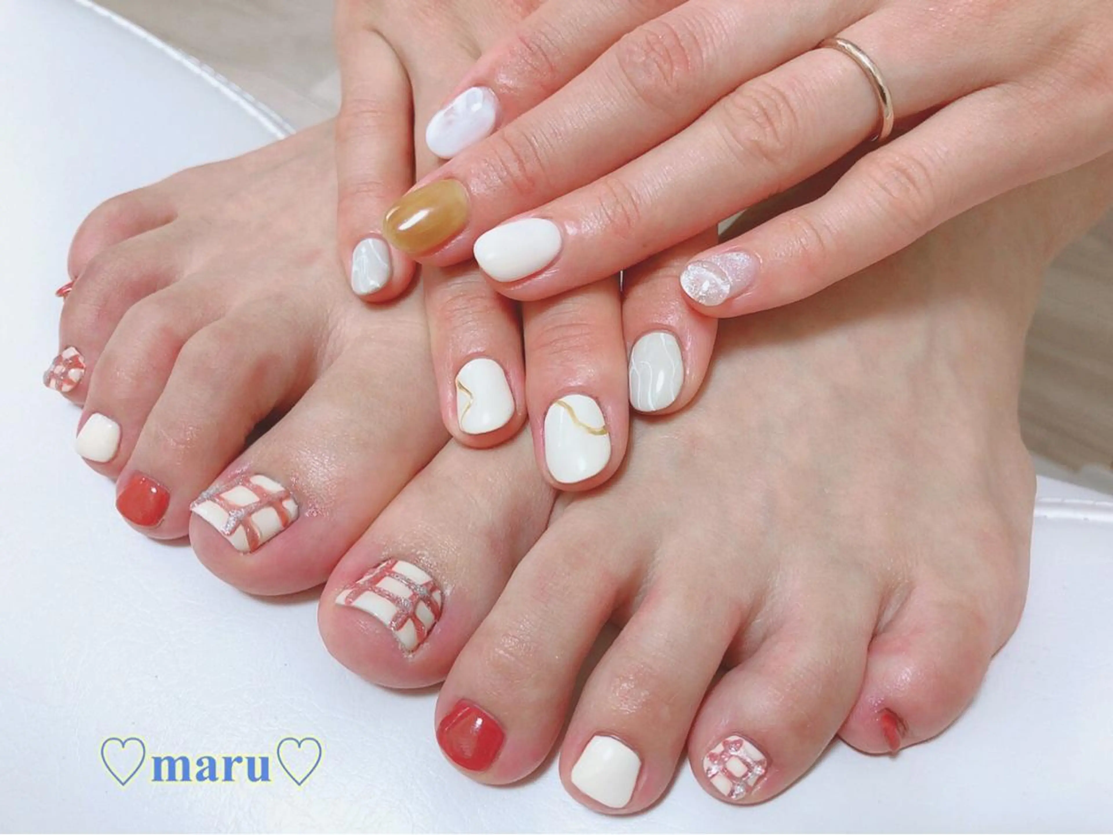 ネイル ハンドネイル フットネイル まるみ ♡のネイルデザイン