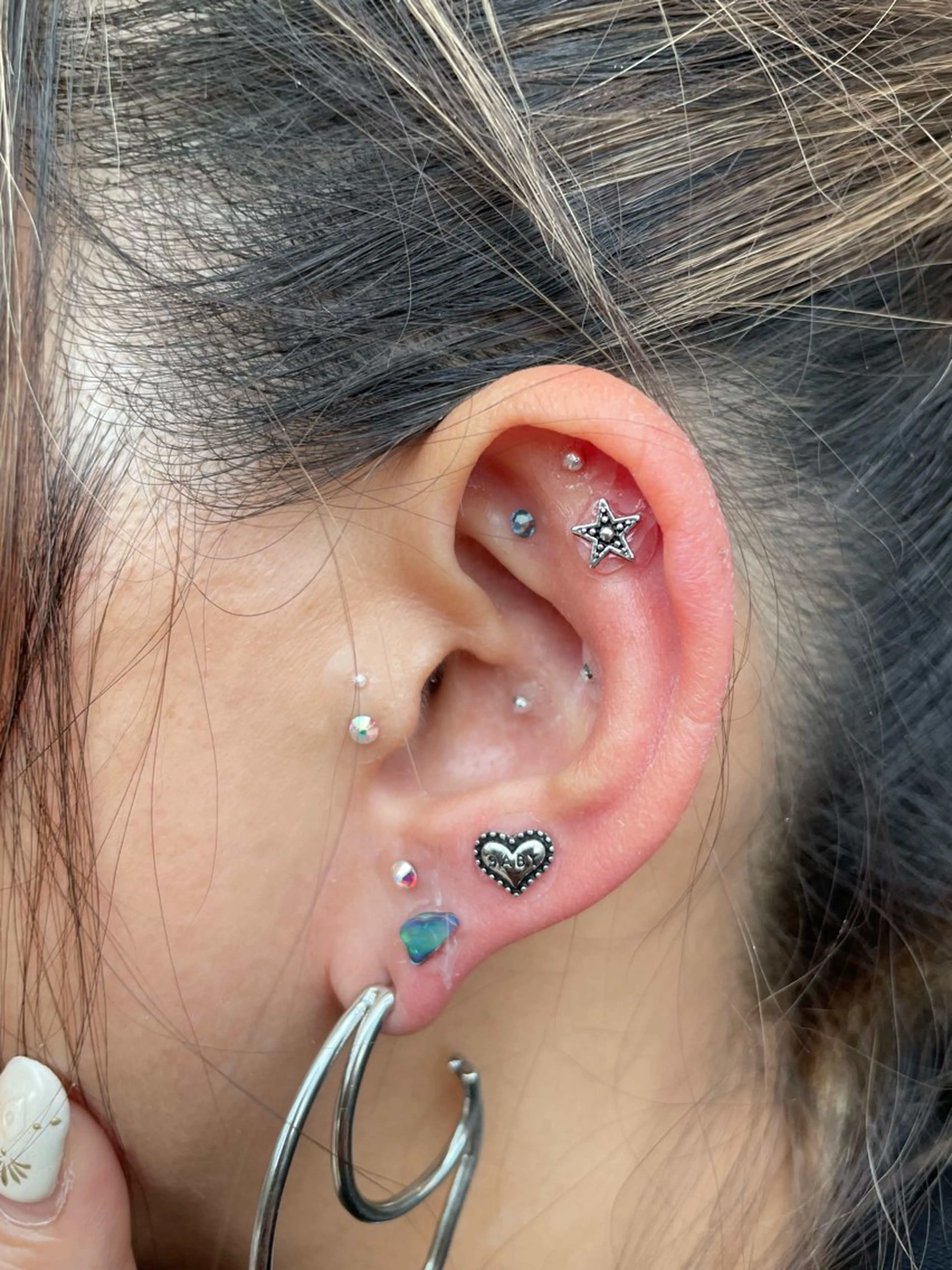 話題の💫耳つぼジュエリー👂💎【20パーツ】選び放題🌈耳マッサージ付🌼の写真