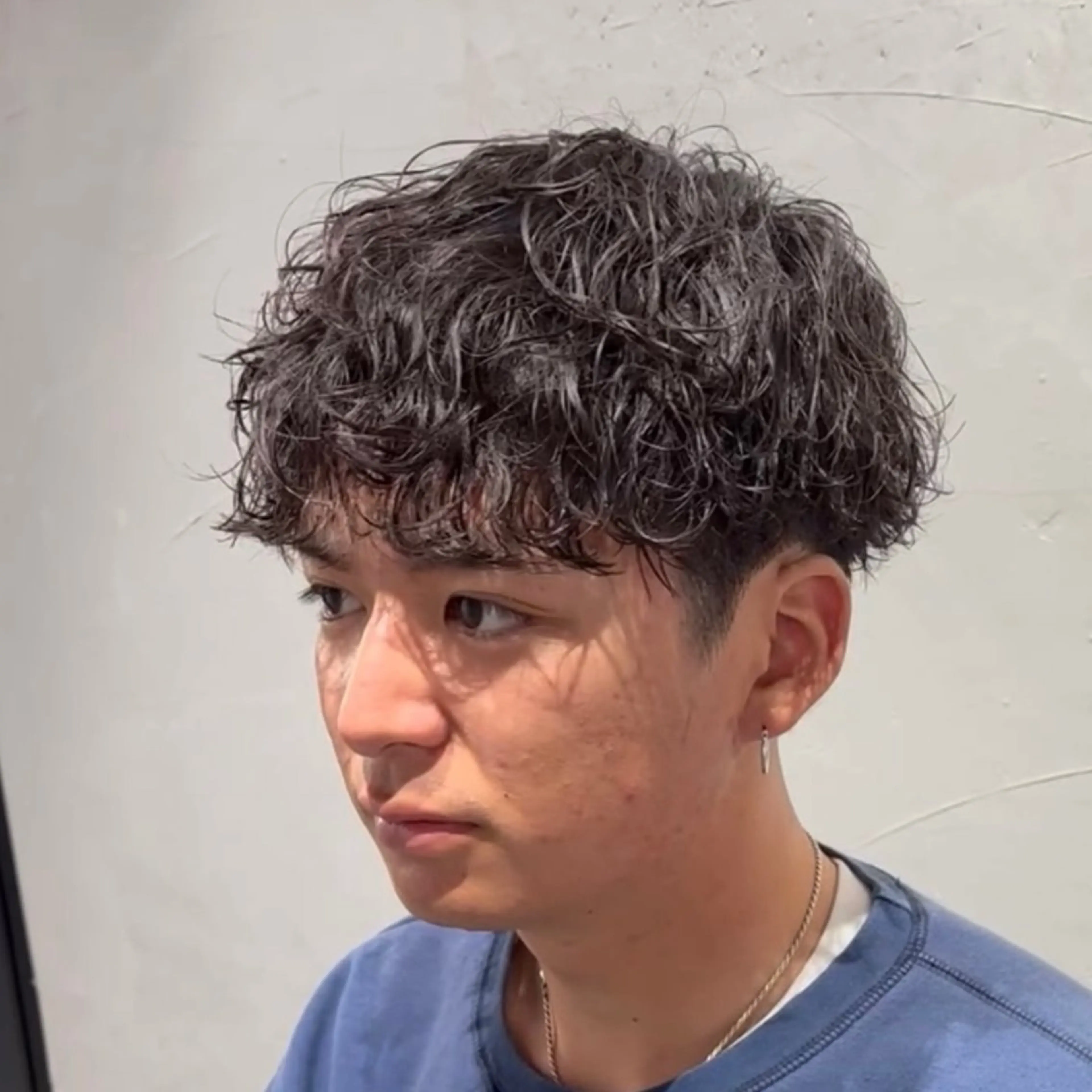 ショート パーマ メンズ メンズパーマ 波巻きパーマ 楽で簡単に決まる メンズヘア💥曽我尾のヘアスタイル