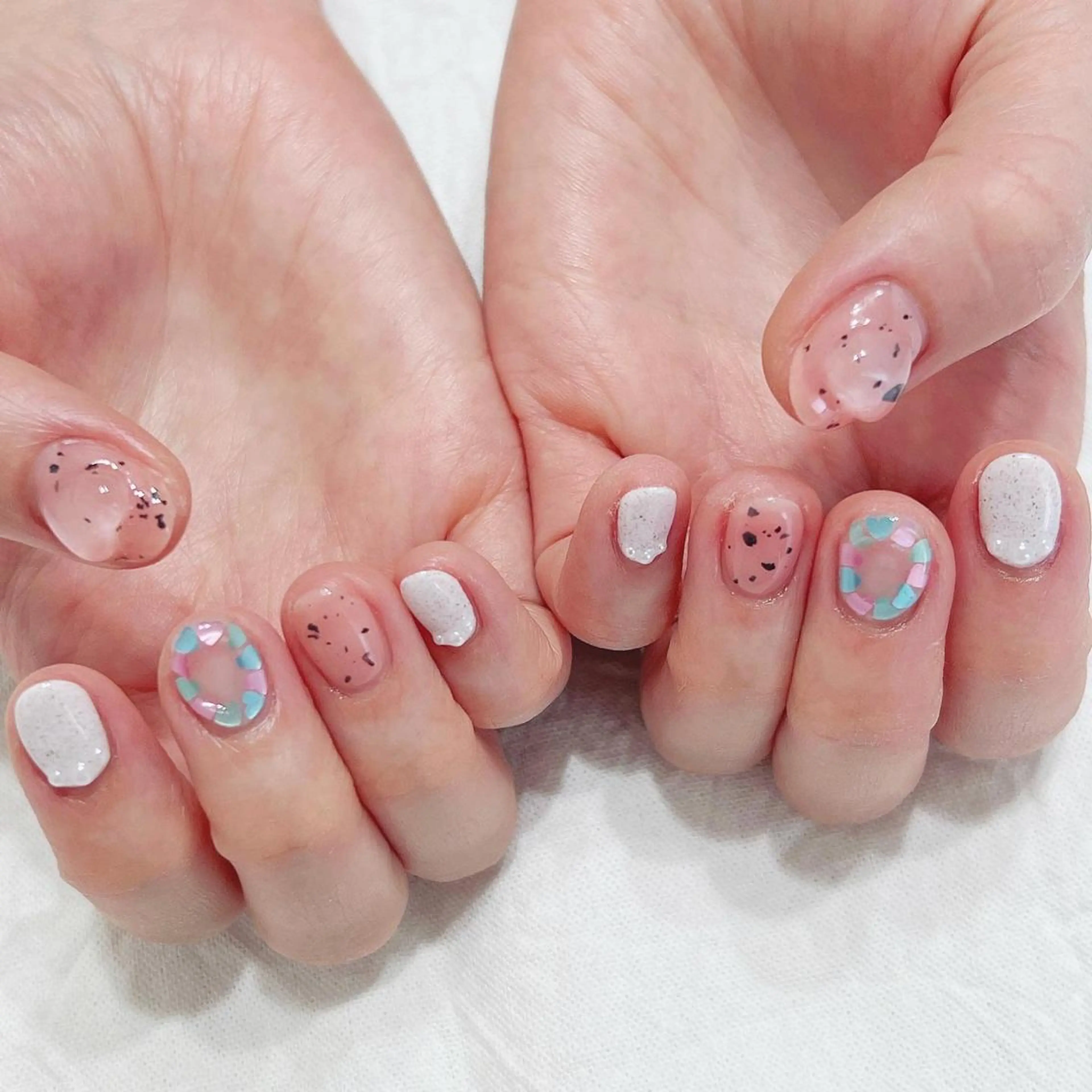 ネイル ジェルネイル ハート パステルネイル ピンク ぷっくりネイル ハンドネイル peaberry nailのネイルデザイン