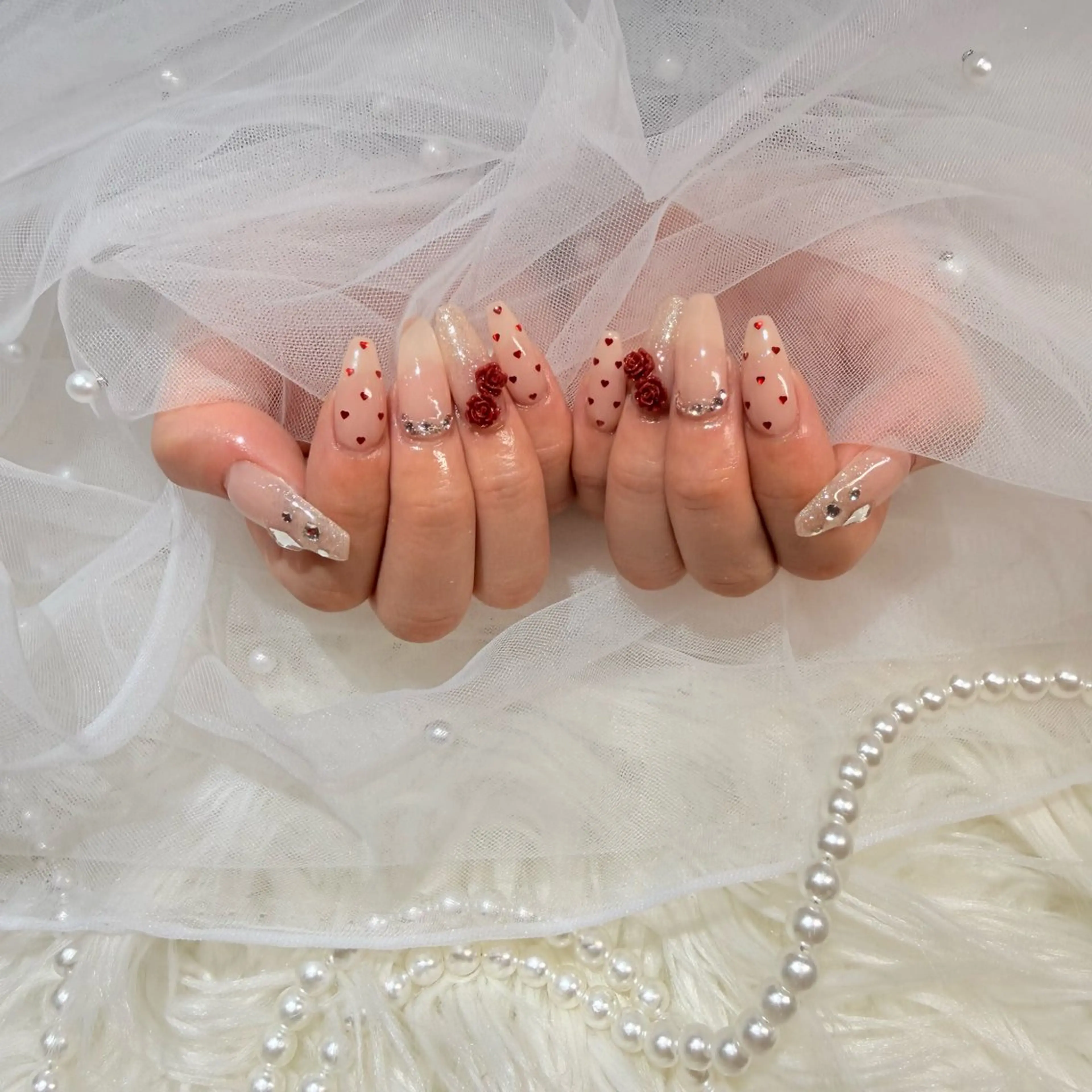 ロング ハンドネイル ハンドケア マシェリローズ所属・Macherie Roseのネイルデザイン