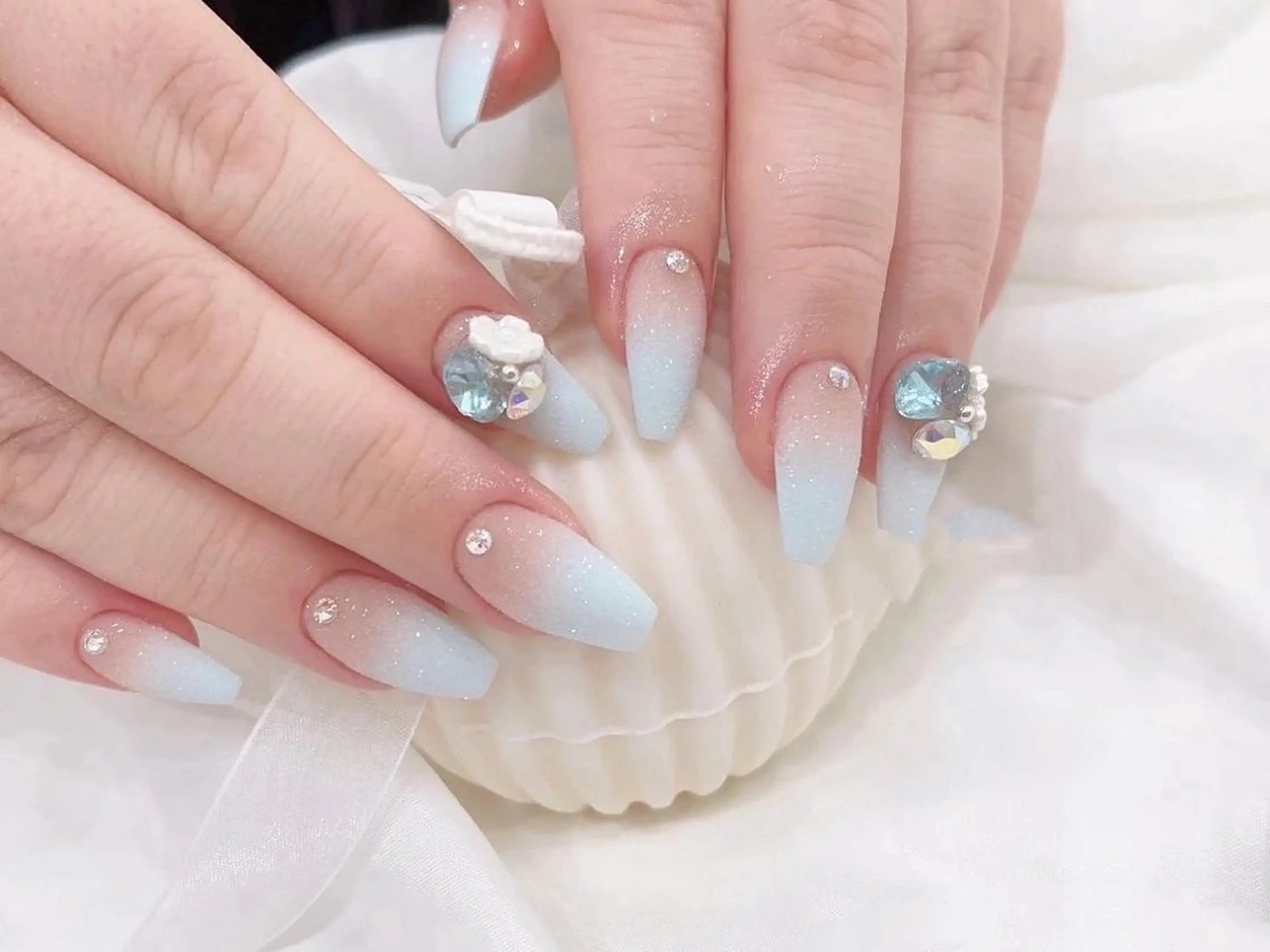 ミディアム 🐼panda nail所属・ロレイン ちゃんのネイルデザイン