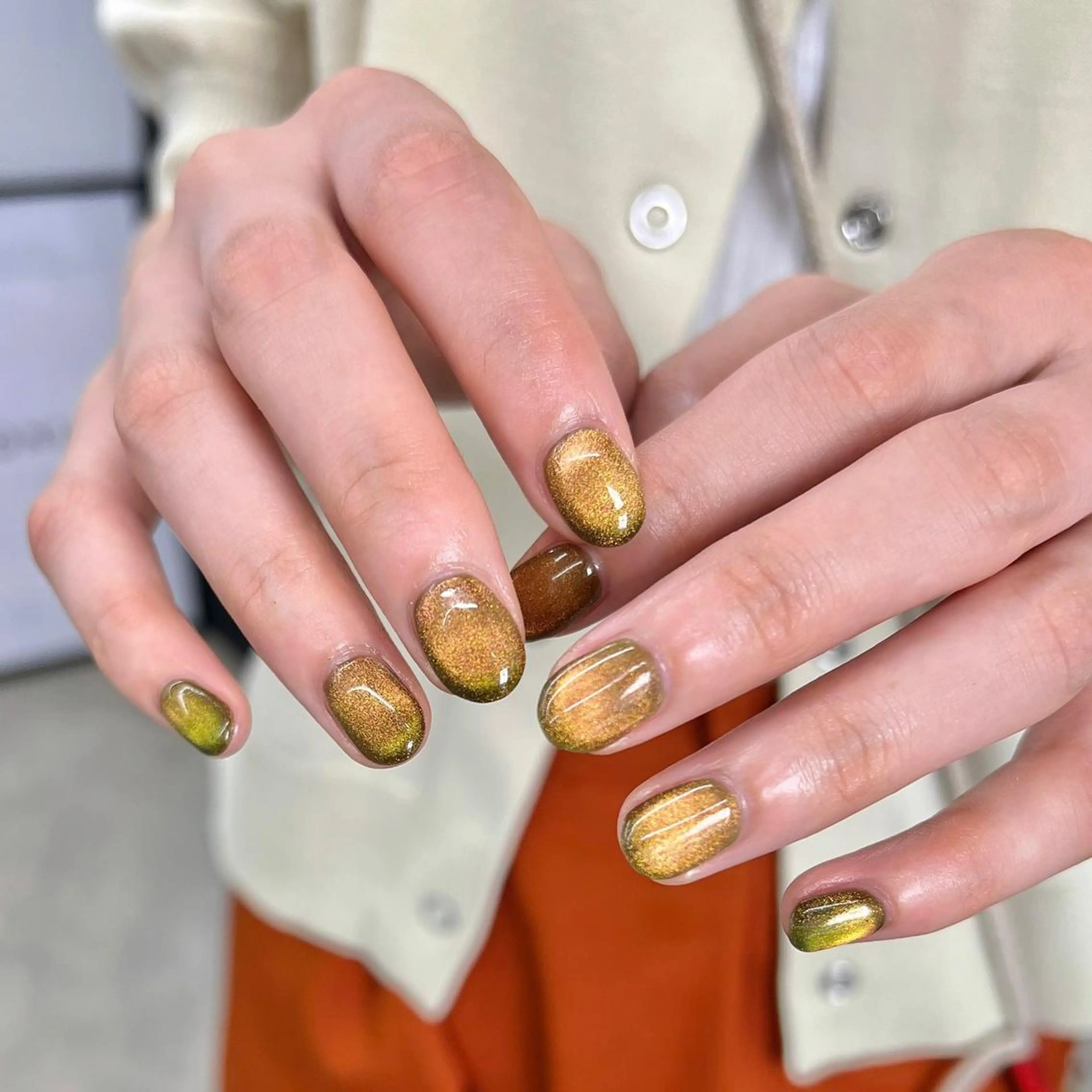 ネイル ブラウン マグネットネイル ハンドネイル Nico所属・Nico🌛 Karenのネイルデザイン