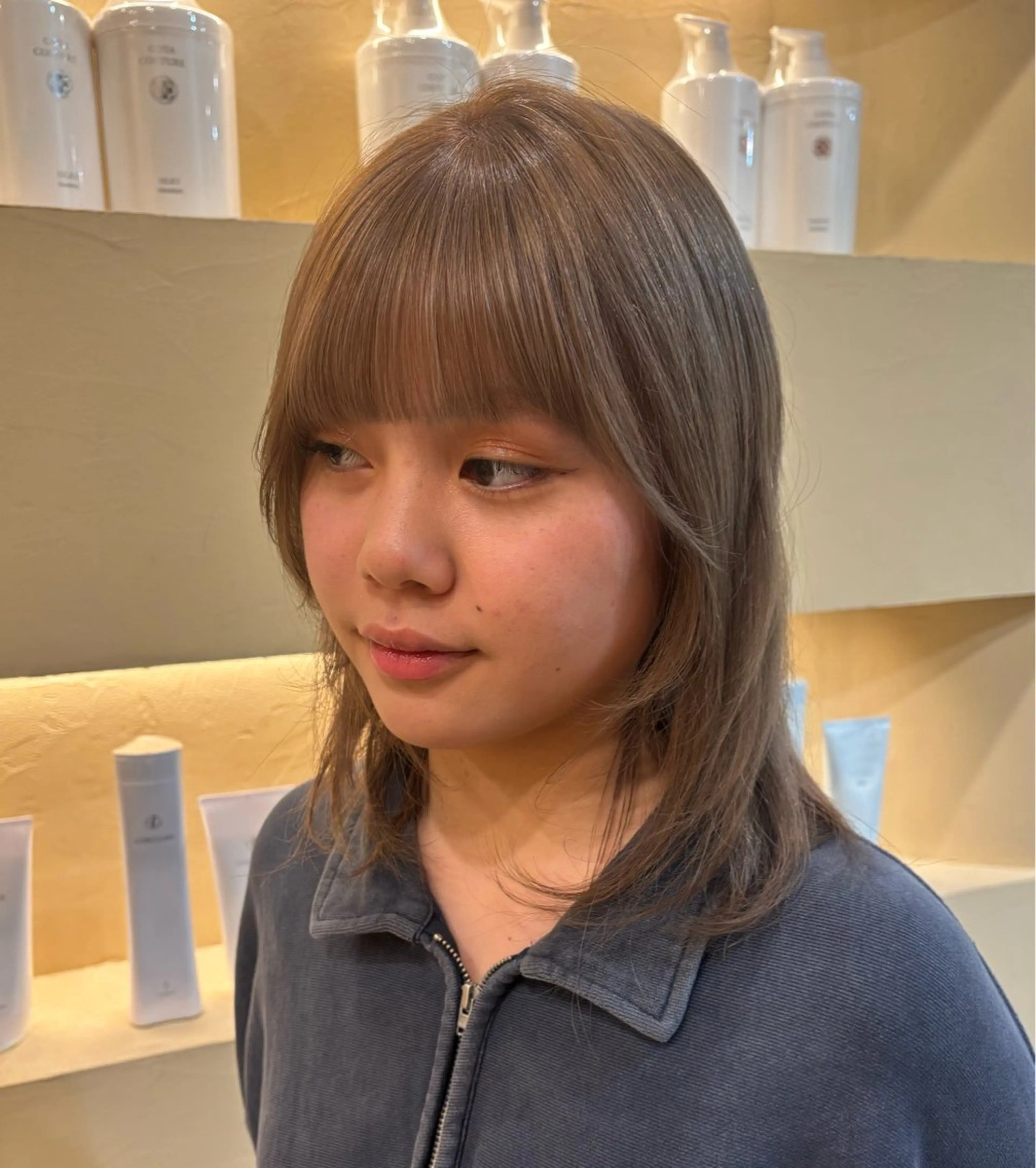 ミディアム ヘアカラー 金木 凜花のヘアスタイル