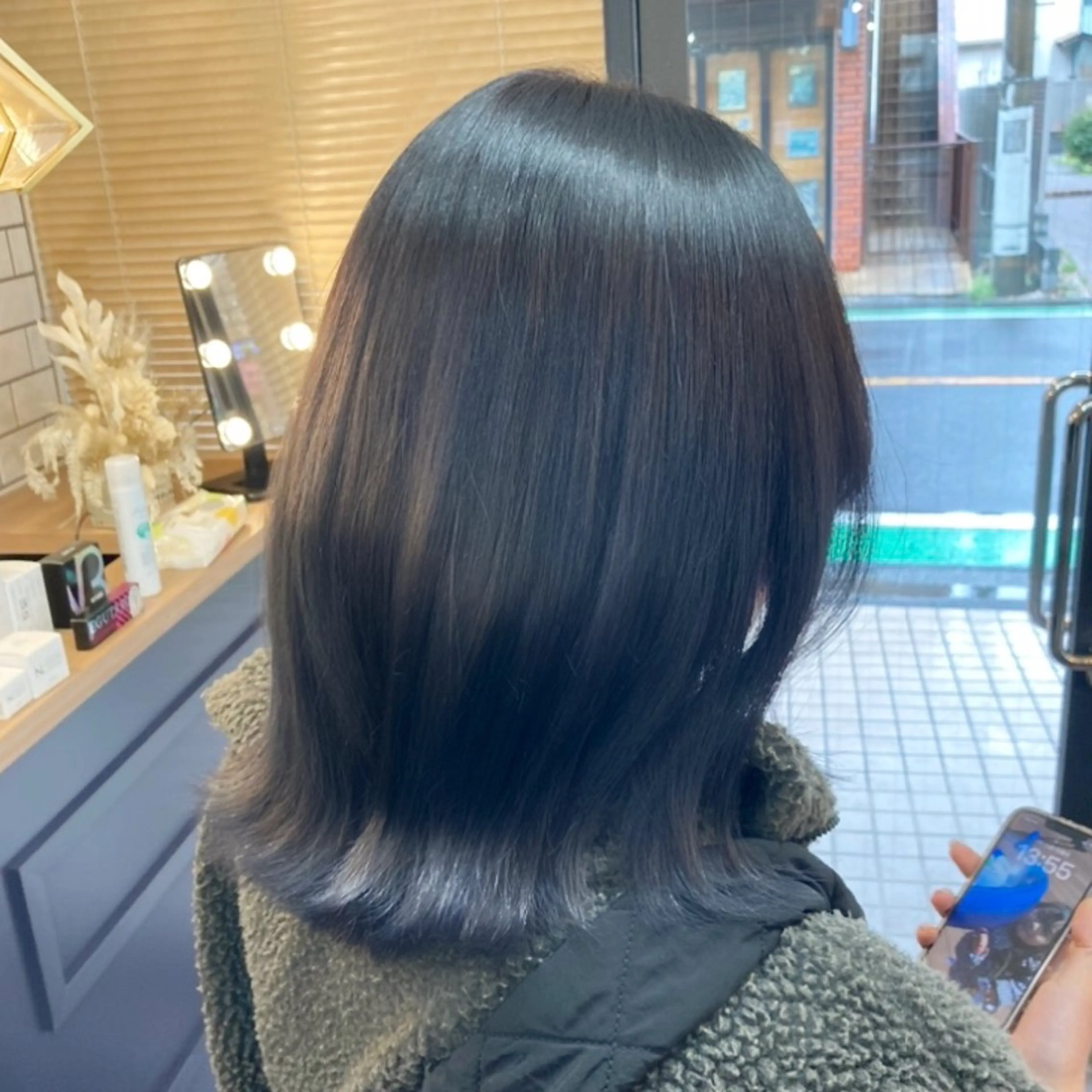 ミディアム アッシュ アッシュグレー アッシュグレージュ ヘアカラー SALOWIN調布店所属・渡辺 健太郎のヘアスタイル