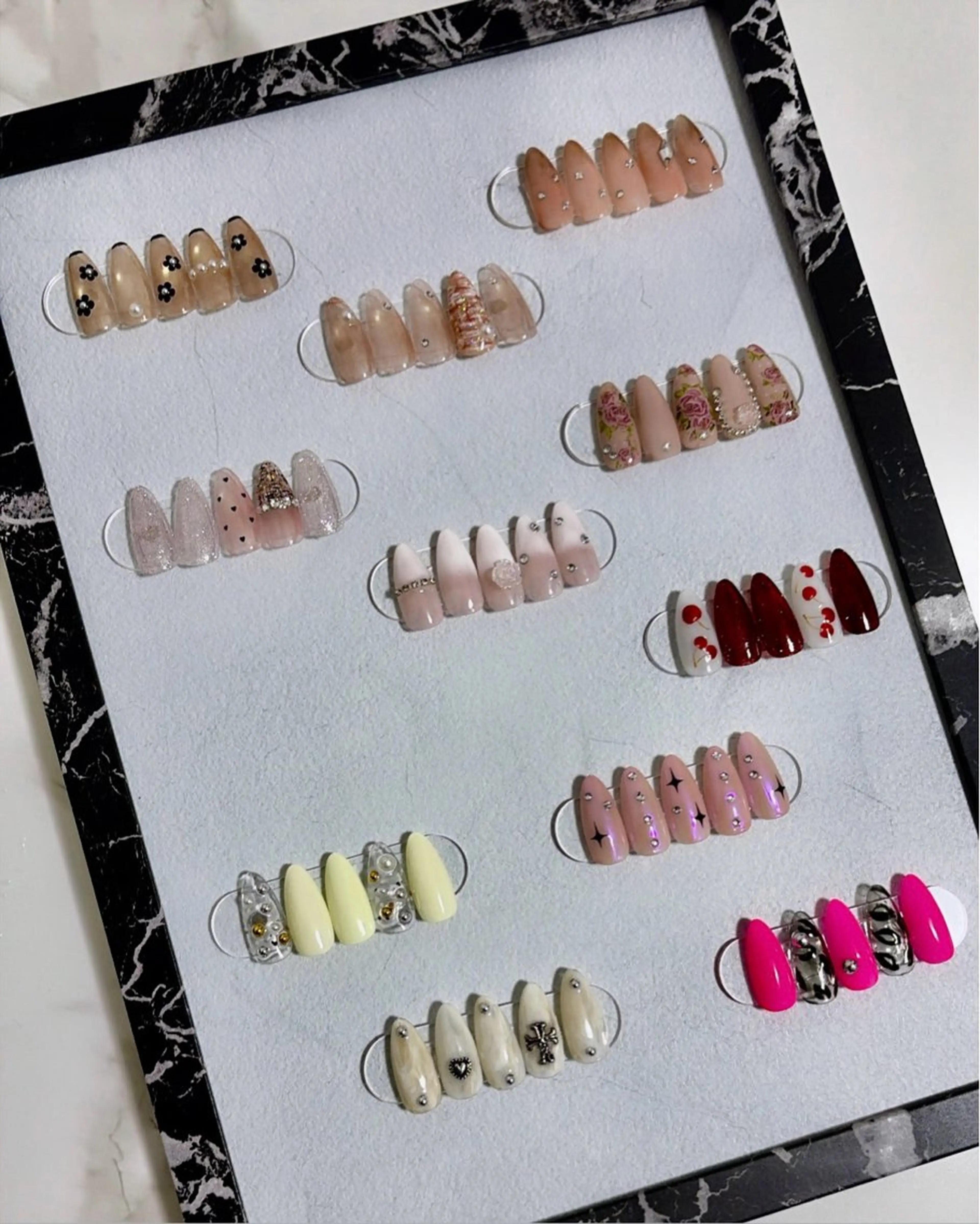 🍒特別価格⭐️（オフ無料）定額デザイン💓トレンドデザイン多数🎀❣️ 色味変更🉑¥6500➡️¥3300の写真