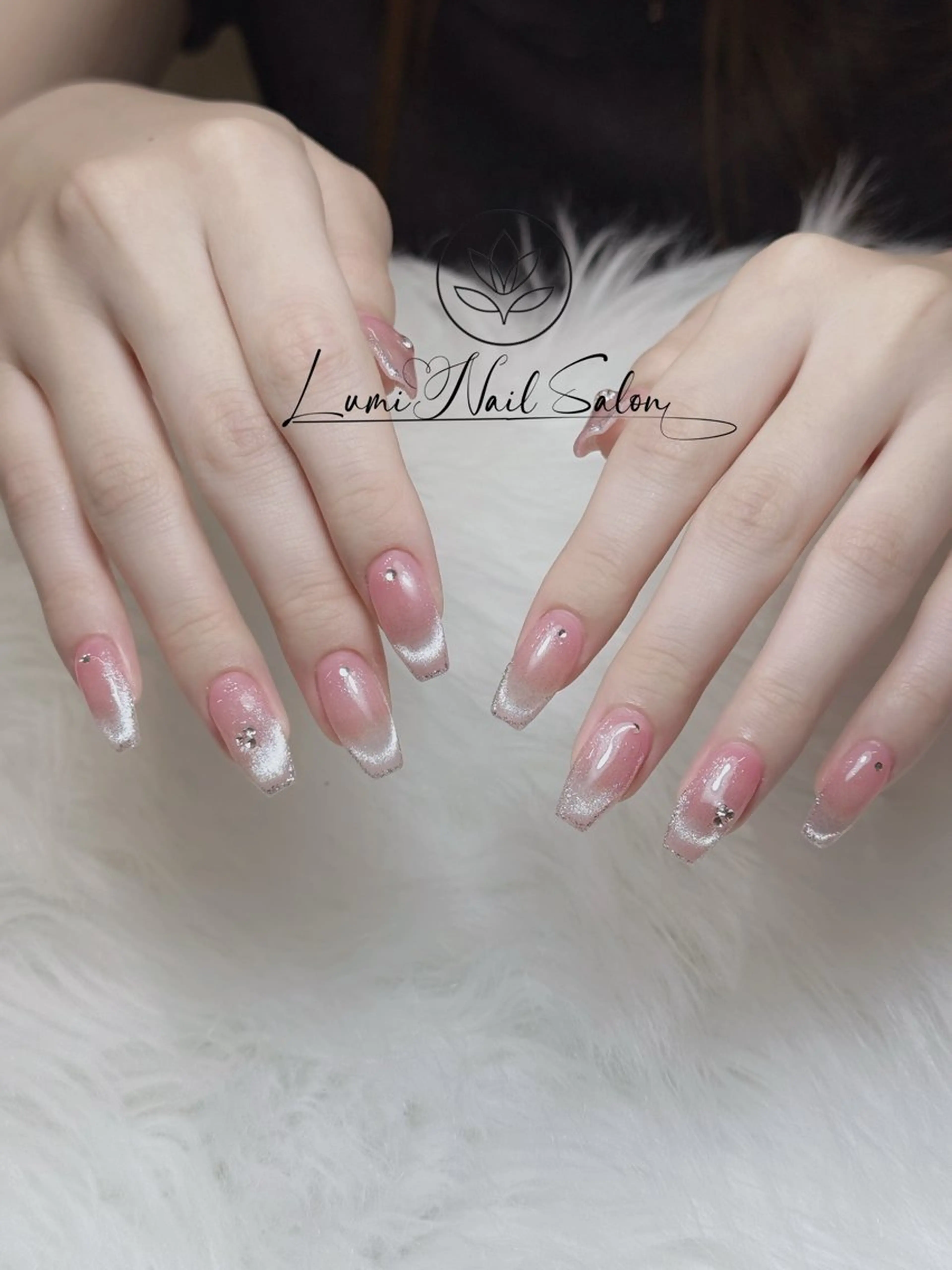 ネイル オーロラネイル チークネイル フットネイル フレンチネイル 韓国ネイル Lumi Nail 新大久保3‘のネイルデザイン