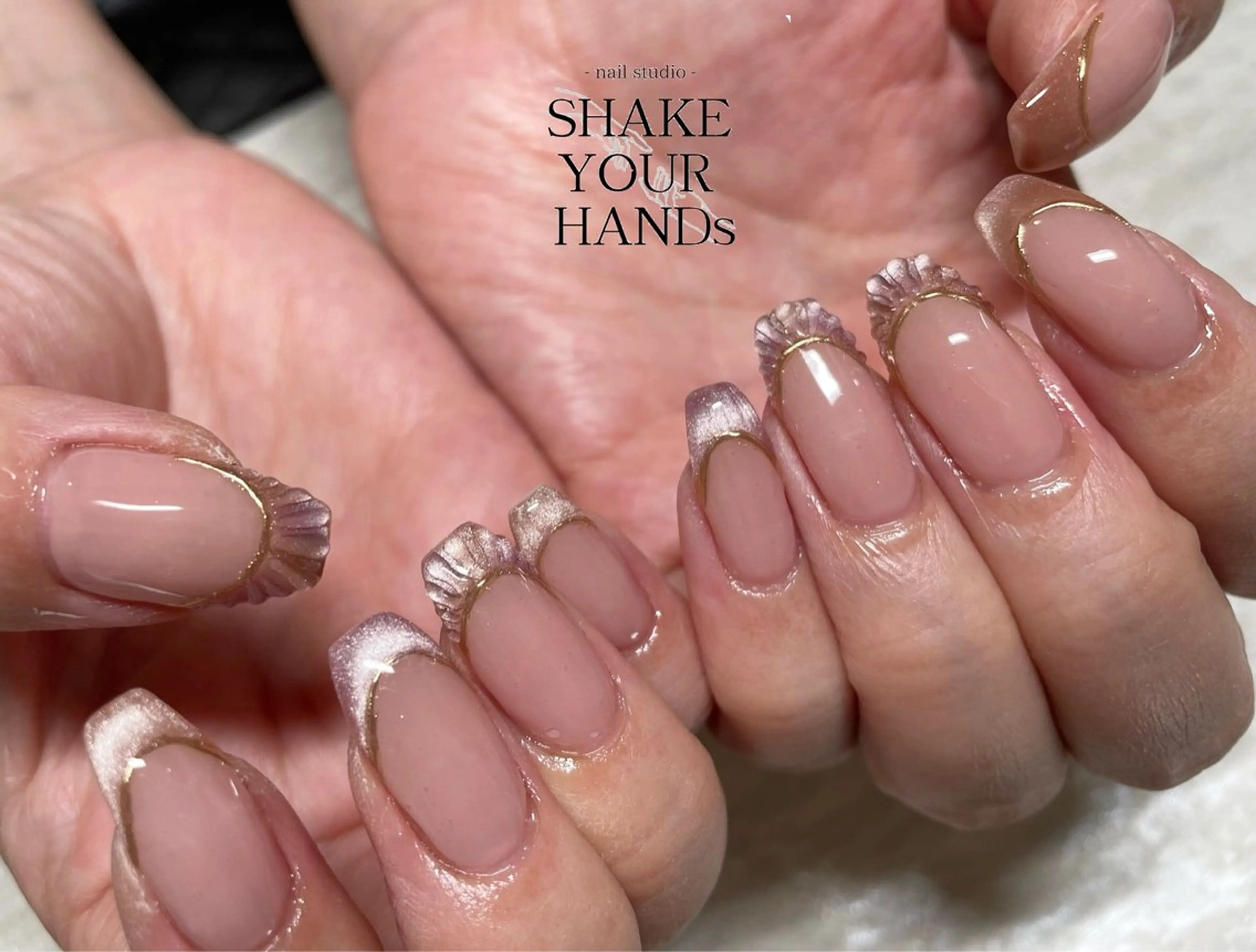 ネイル フレンチネイル ハンドネイル ネイルスタジオ シェイクユアハンズのネイルデザイン