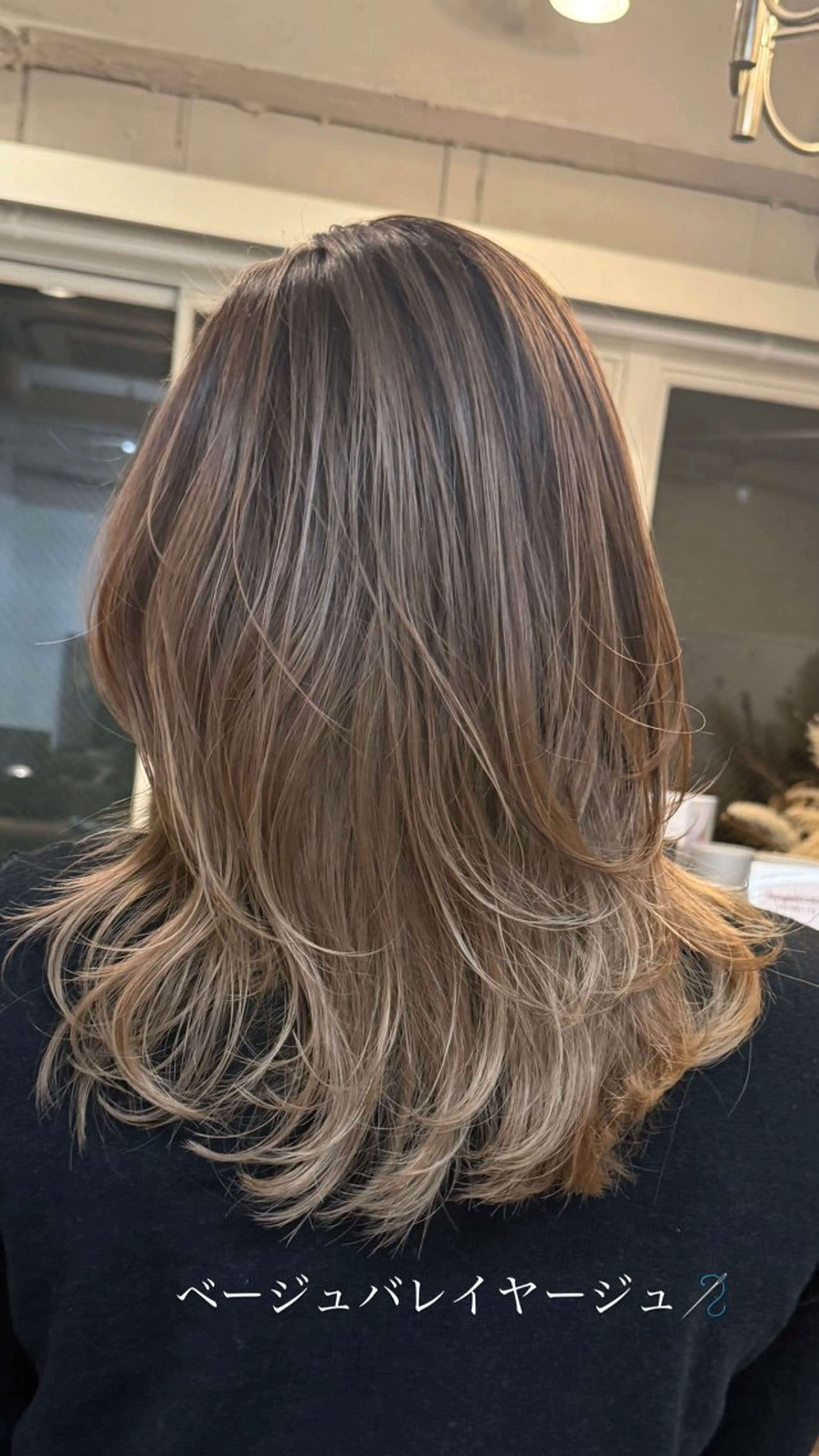 ミディアム カラー バレイヤージュ ベージュカラー レイヤーカット ヘアカラー バレイヤージュモデル 募集👒ヨンスクのヘアスタイル
