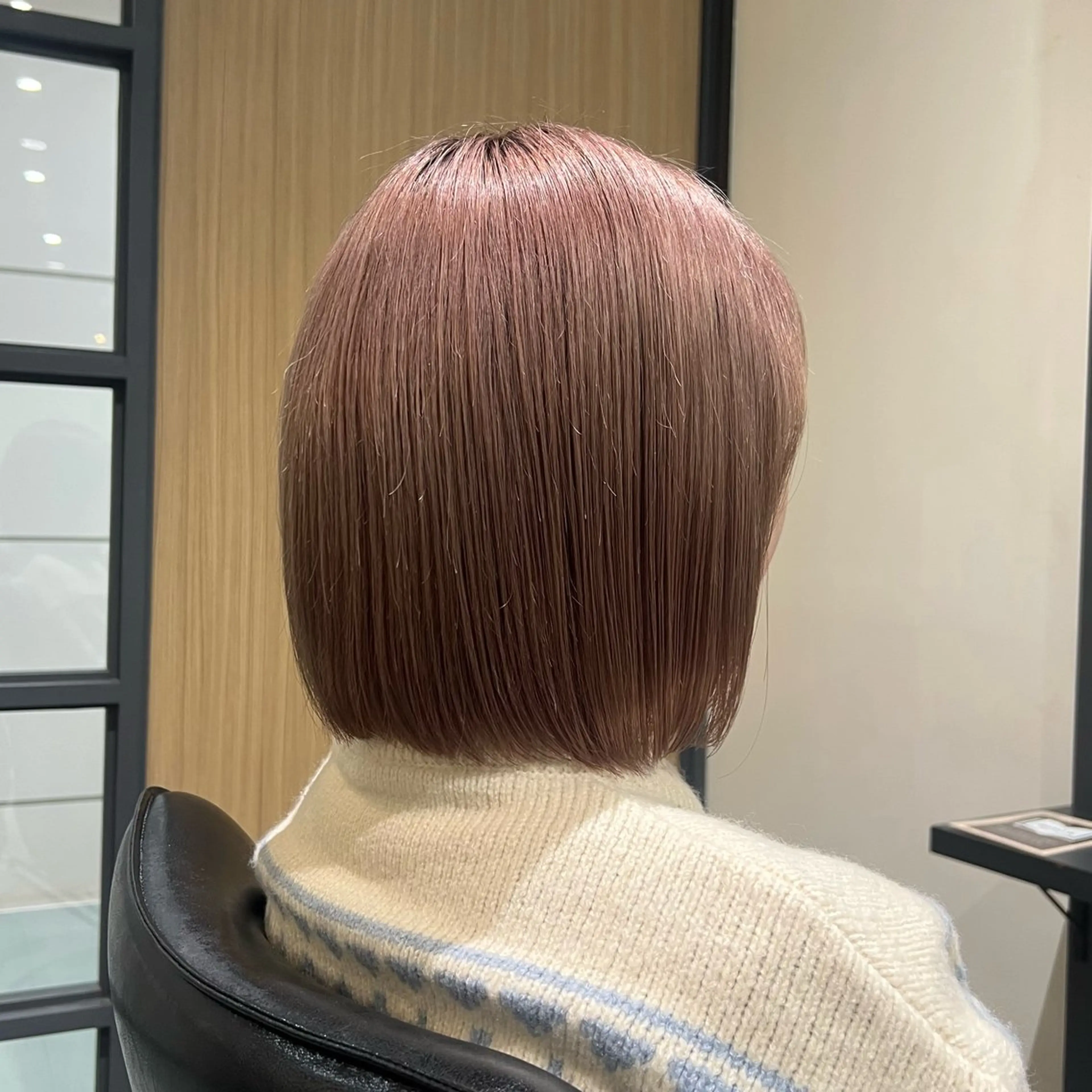 ショート カラー Neale. ユメのヘアスタイル