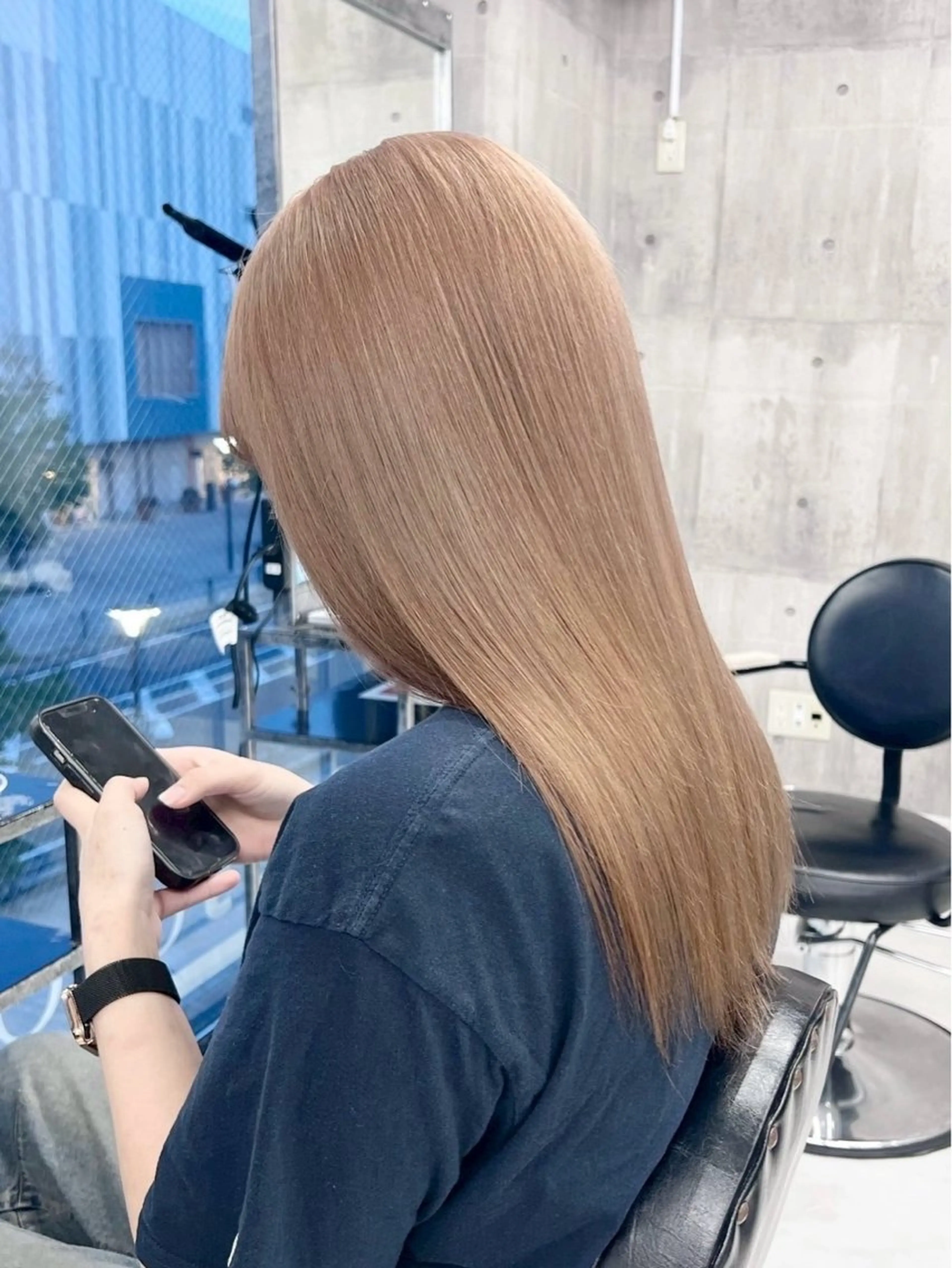 セミロング カラー パーマ ヘアアレンジ メンズ キッズ ヘアカラー トリートメント レイヤー×ハイトーン / mihana🪐のヘアスタイル