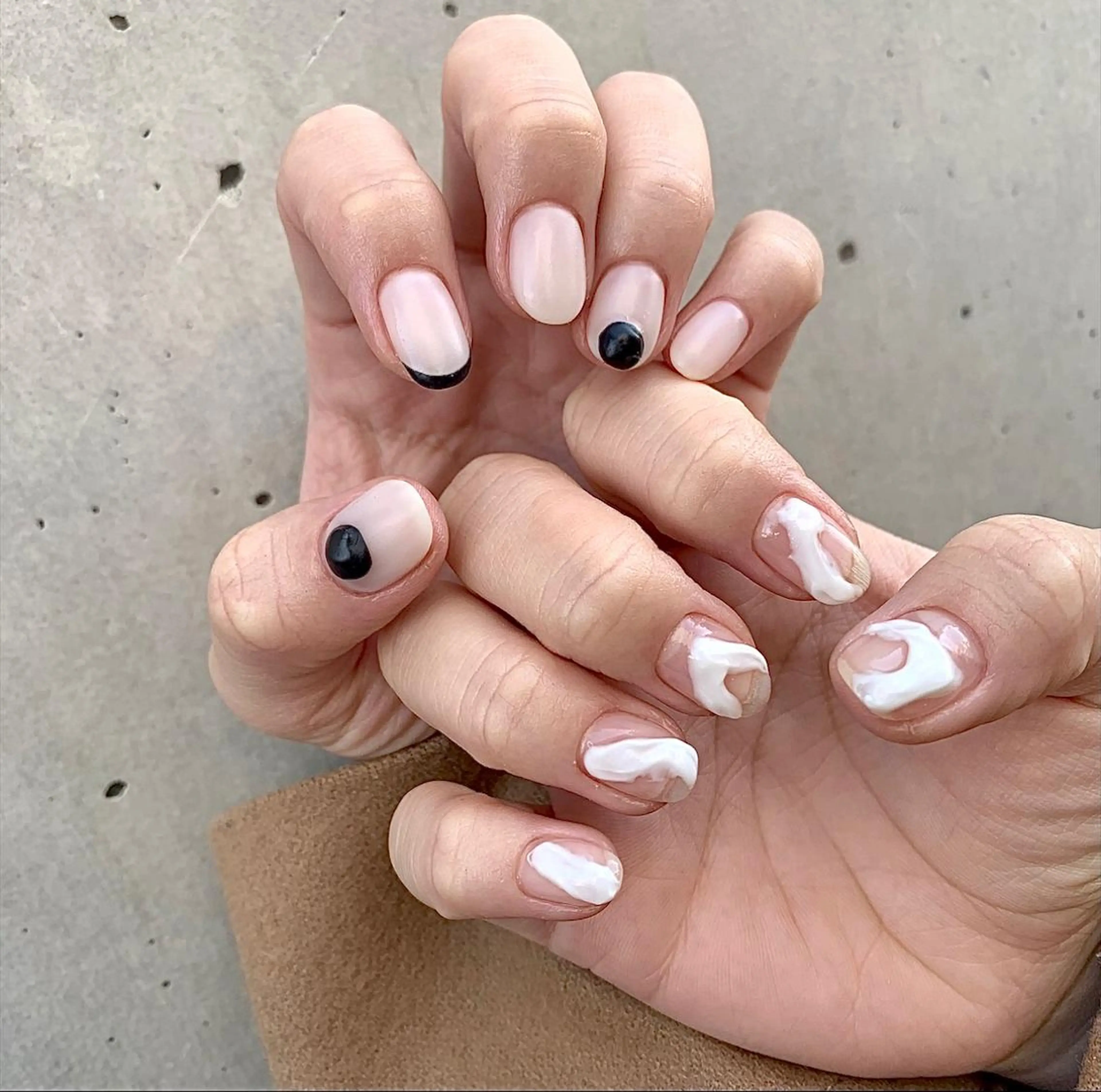 ネイル _white 上本町店のネイルデザイン