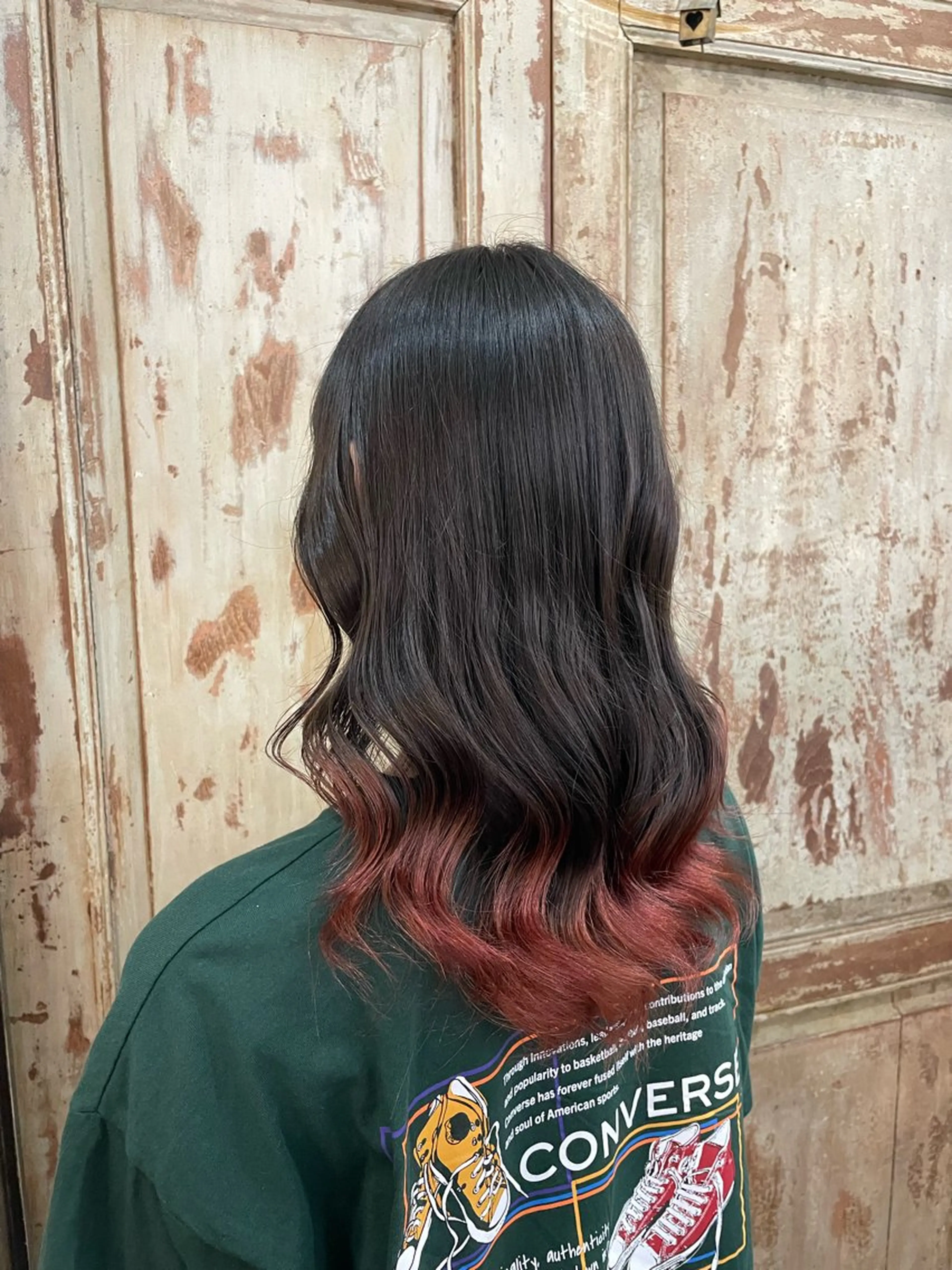 セミロング カラー ブラウンカラー ダークブラウン レッドカラー i.+odori所属・‎Miu‎🤍 モデル様募集中のヘアスタイル