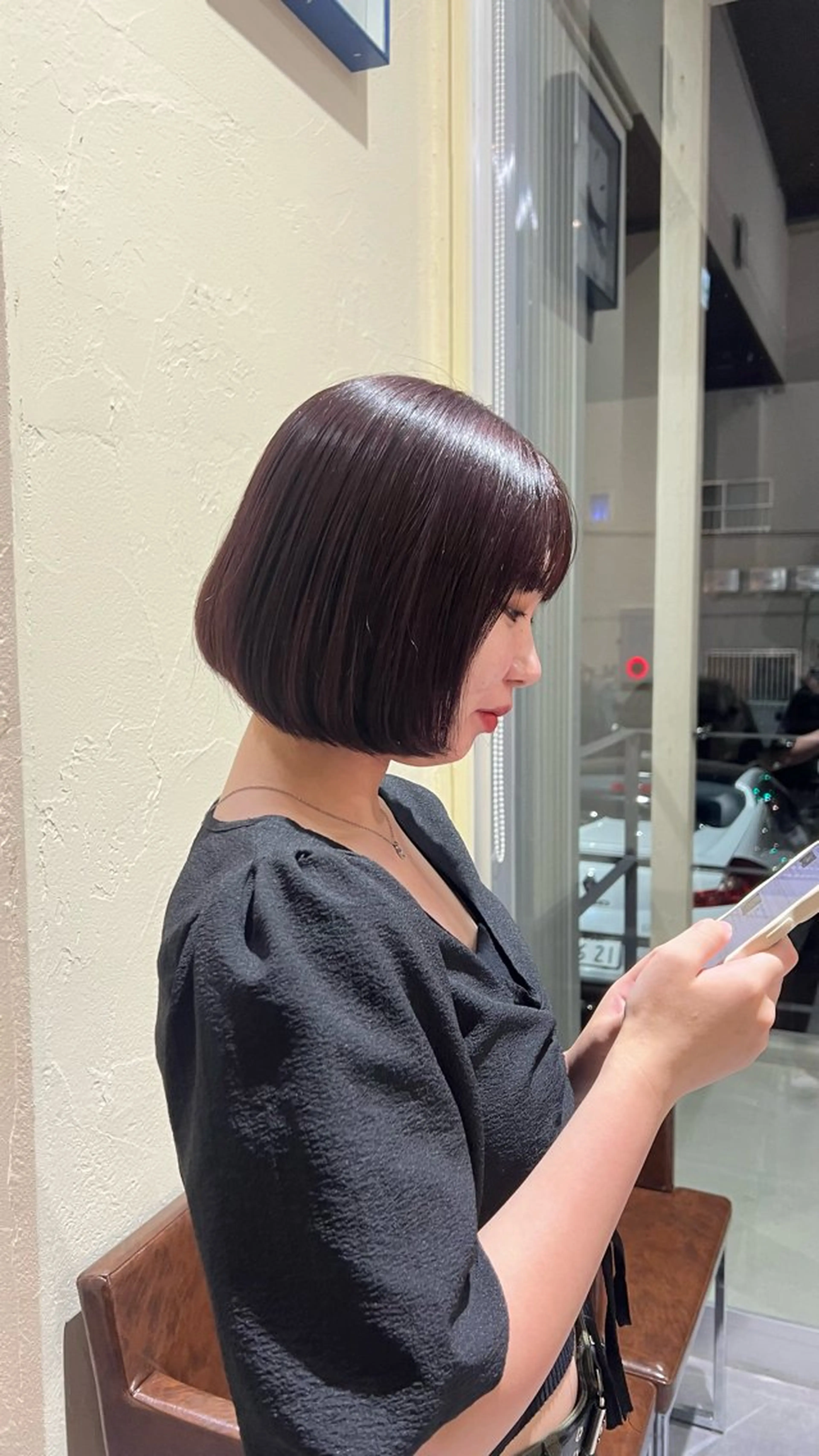 ショート カラー レッドカラー 石黒 理々花のヘアスタイル