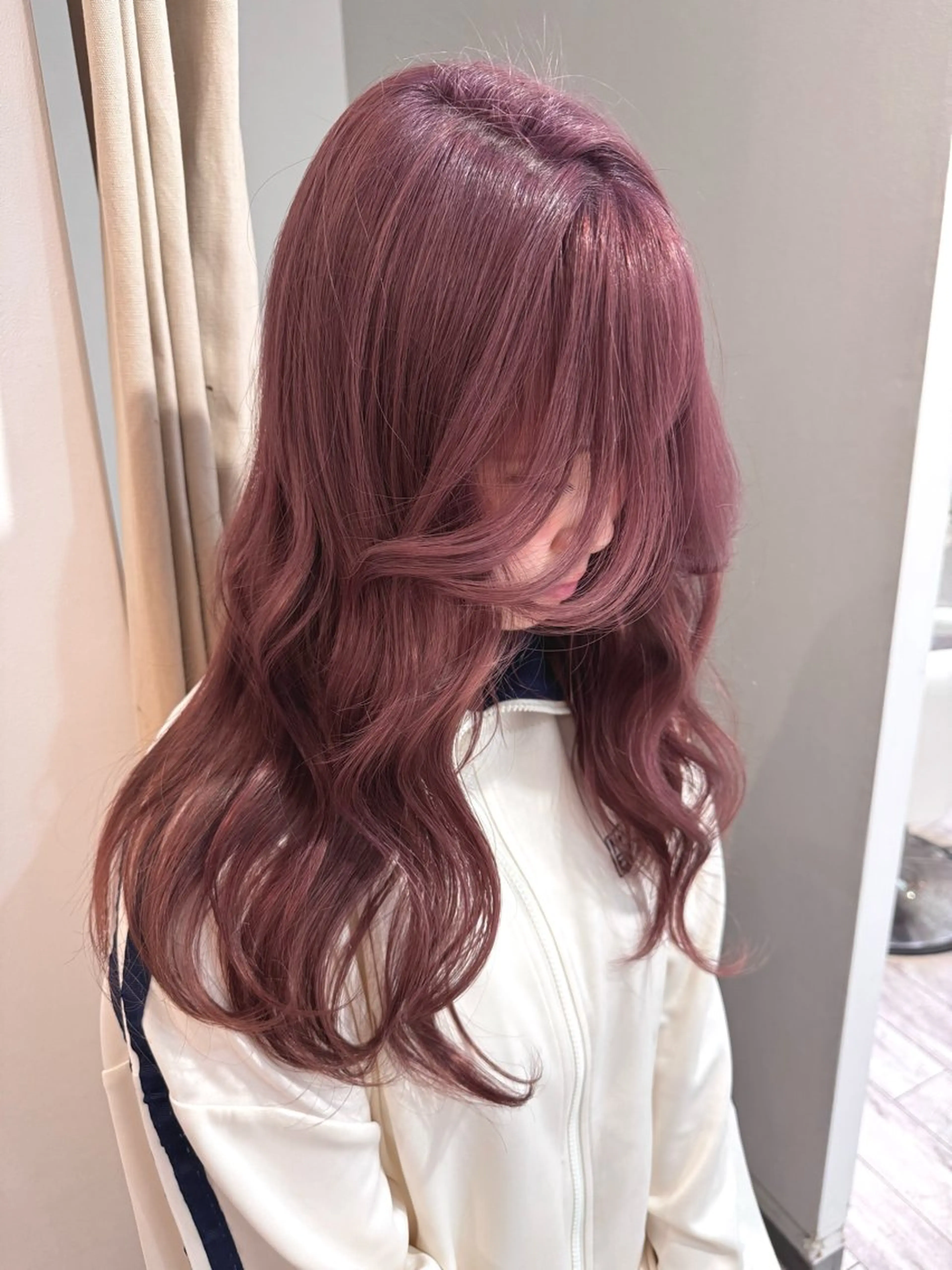 カラー KON所属・KON /nozomiのヘアスタイル