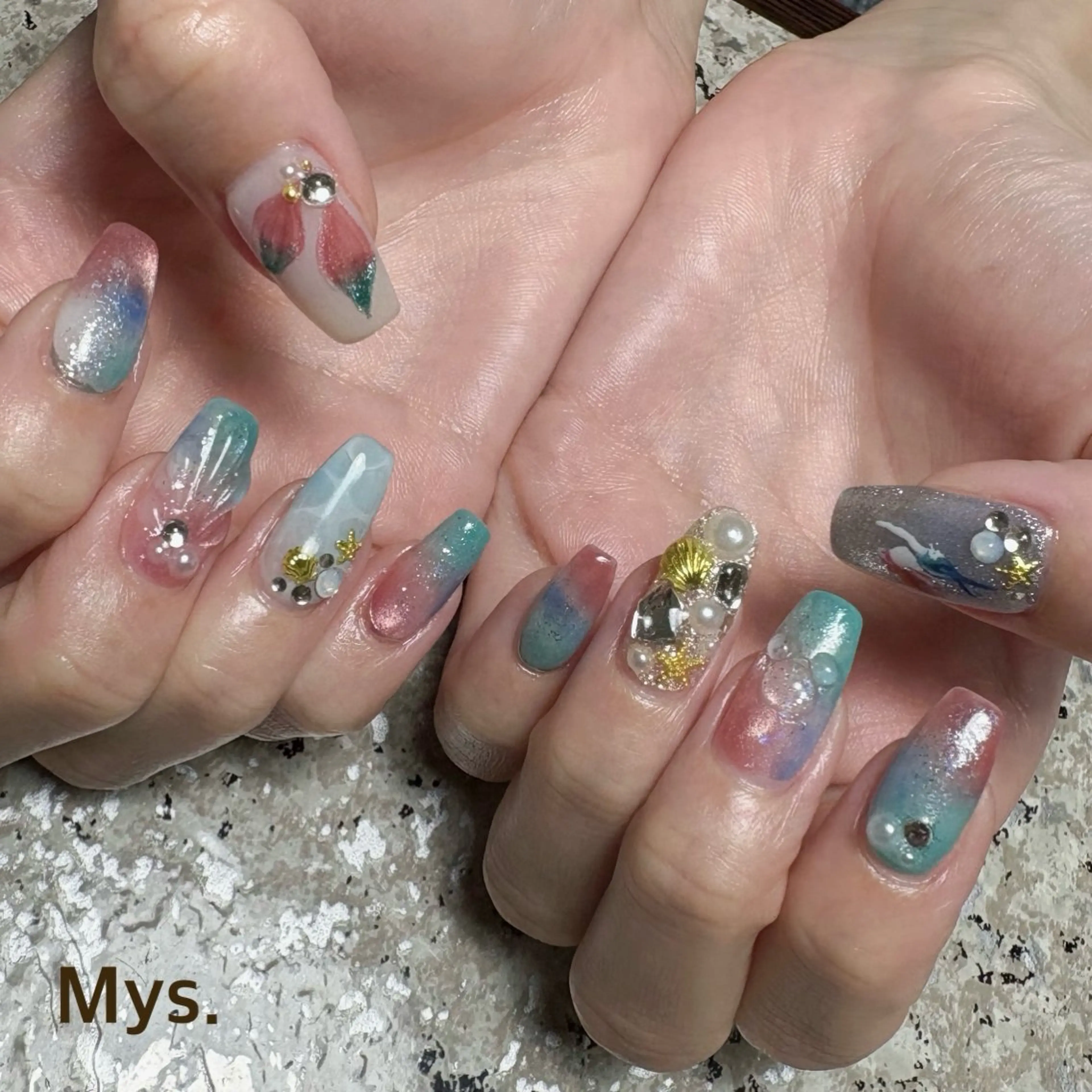 ネイル ハンドネイル Mys. 三上紗紀のネイルデザイン