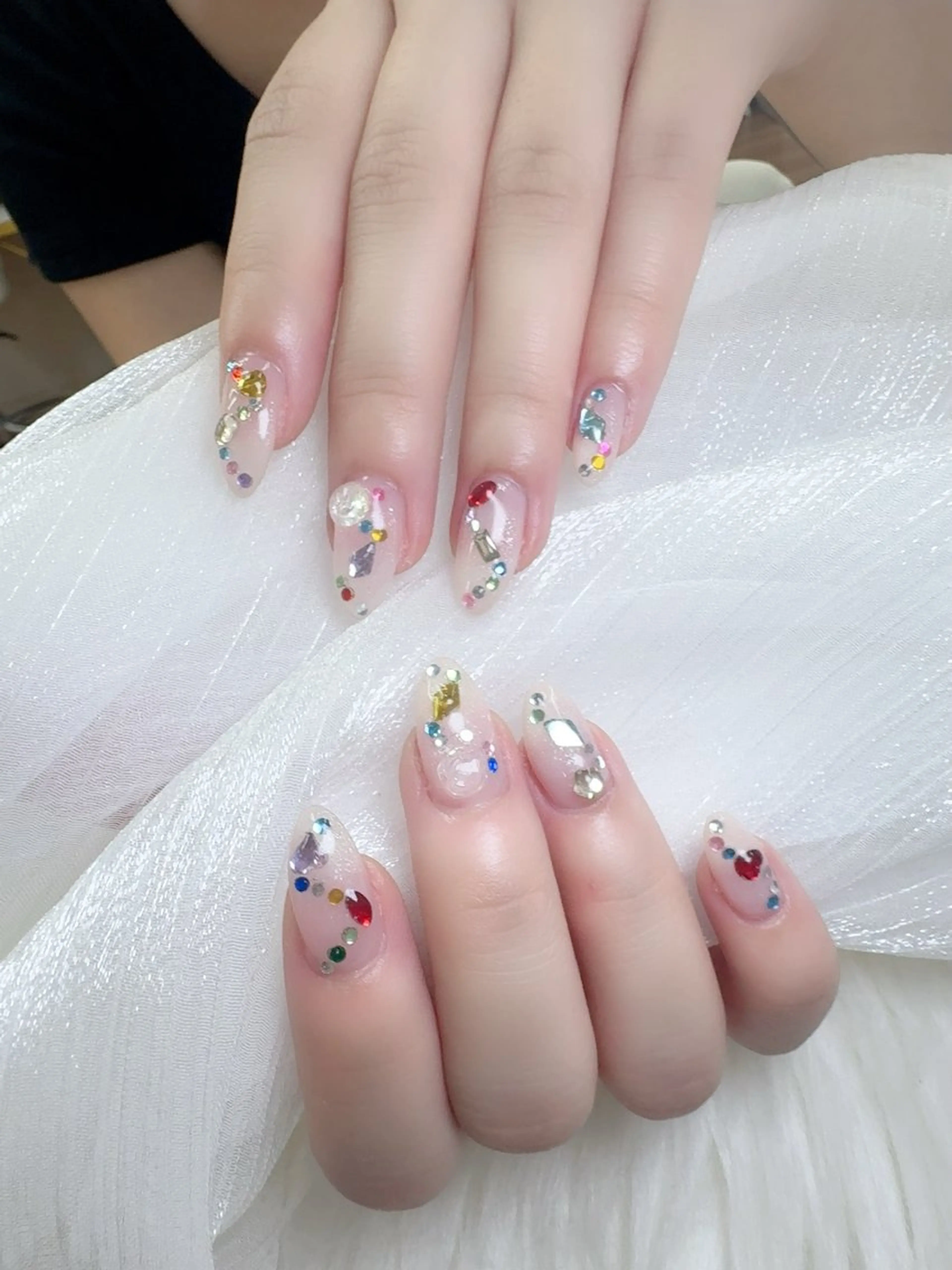 ネイル フットネイル フレンチネイル 韓国ネイル マグネットネイル ニュアンスネイル ハンドネイル Mlan Nailのネイルデザイン
