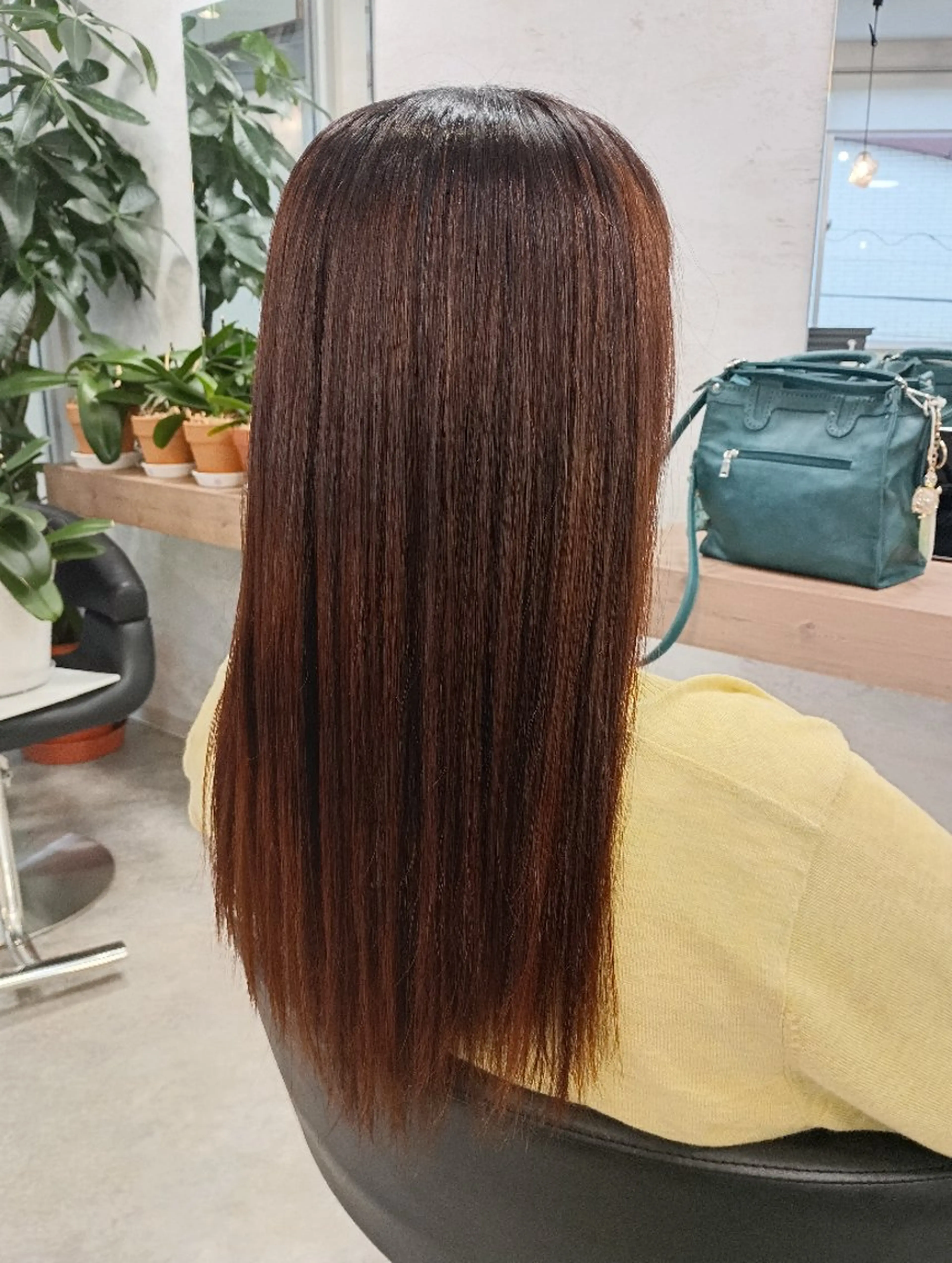 ロング カット 縮毛矯正 and g.所属・下釜 みゆきのヘアスタイル