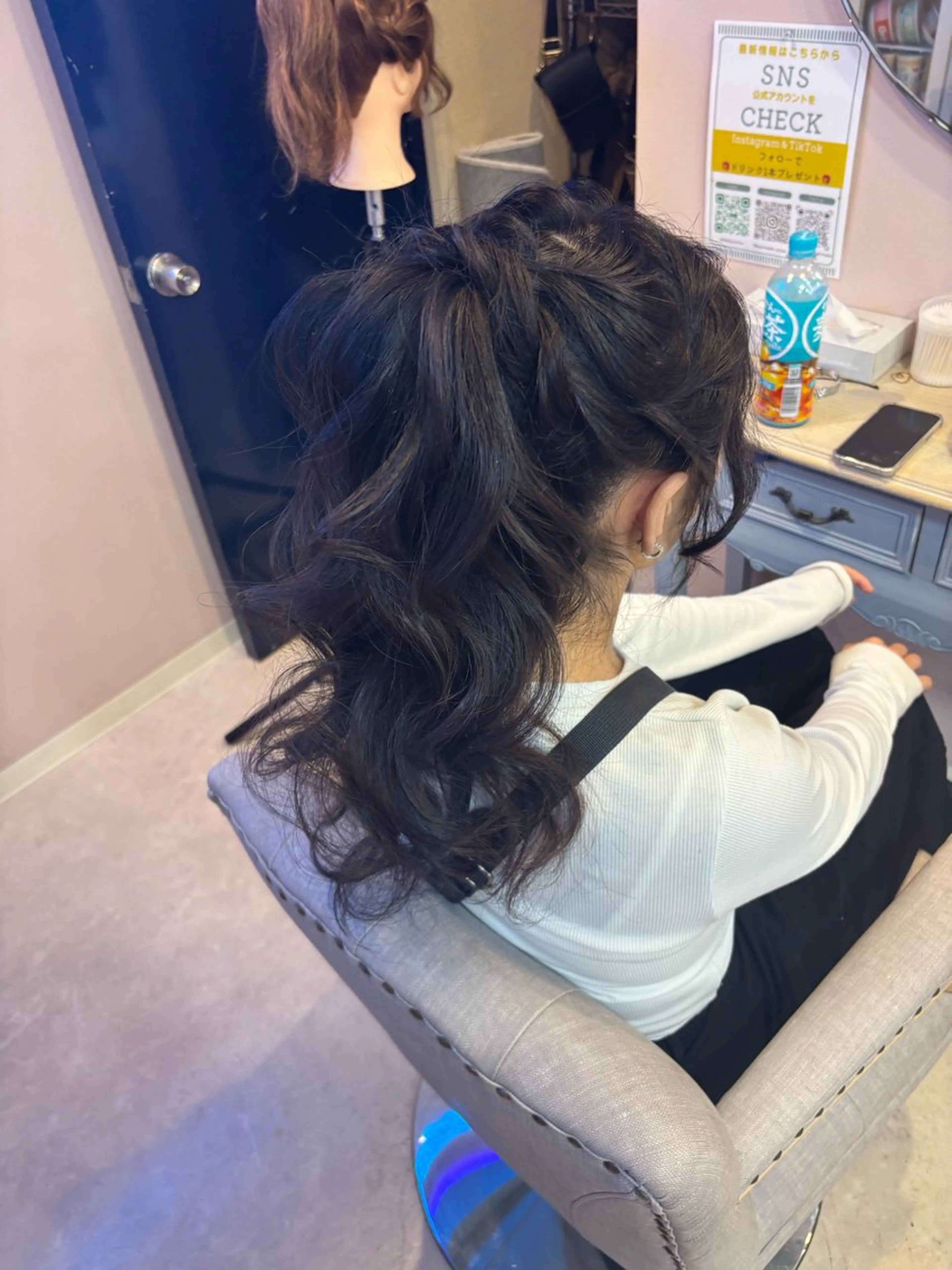 ロング ヘアアレンジ ポニーテール pupe まいのヘアスタイル