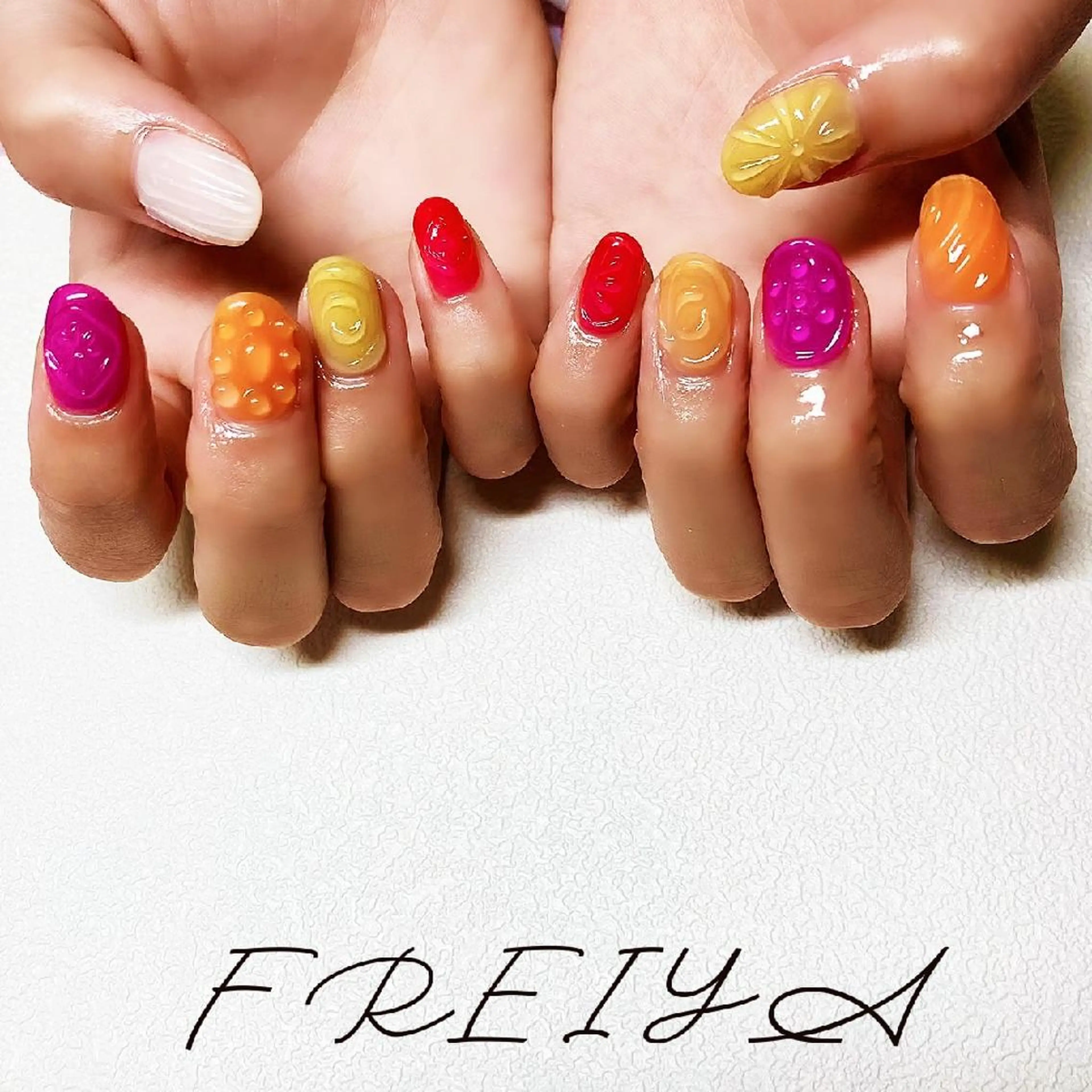 ネイル FREIYA所属・FREIYA マツエク、ネイルのマツエク・マツパデザイン