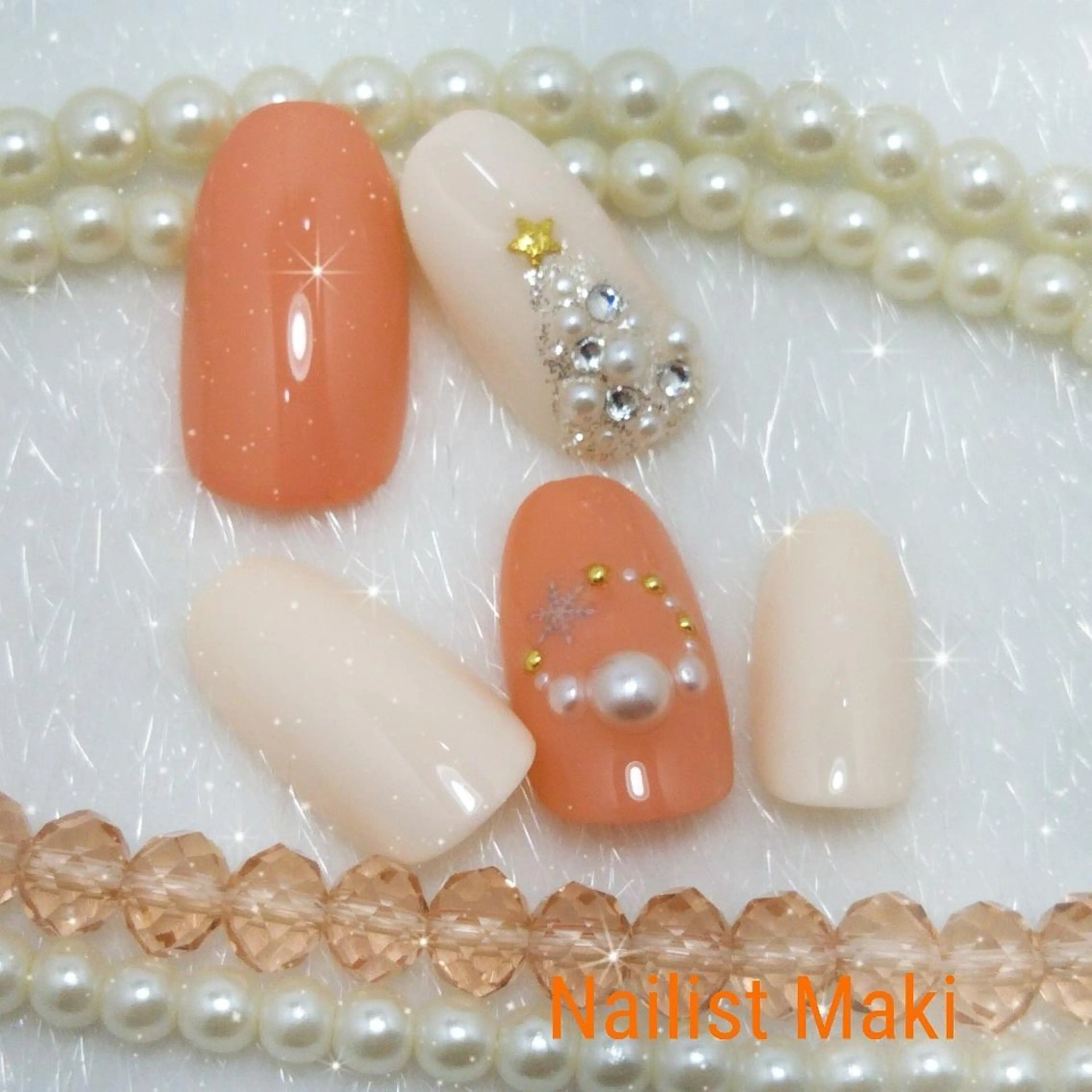 ネイル 冬ネイル クリスマス 小顔・毛穴・たるみ ネイル　似内真樹のエステ・リラクイメージ