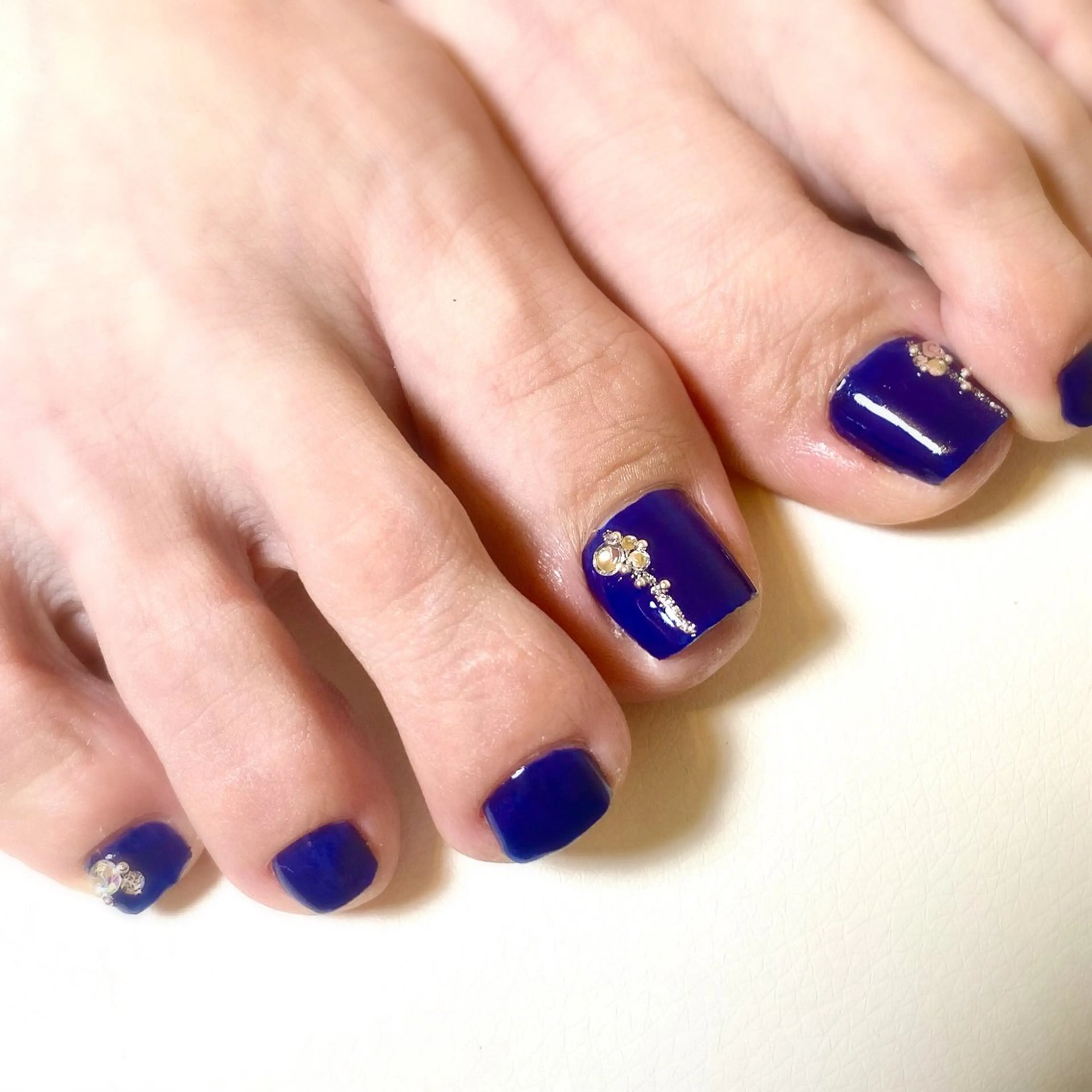 初回オフ無料！フット　定額シンプルコース（カラー2色以上、アートが4本まで入れられます）の写真