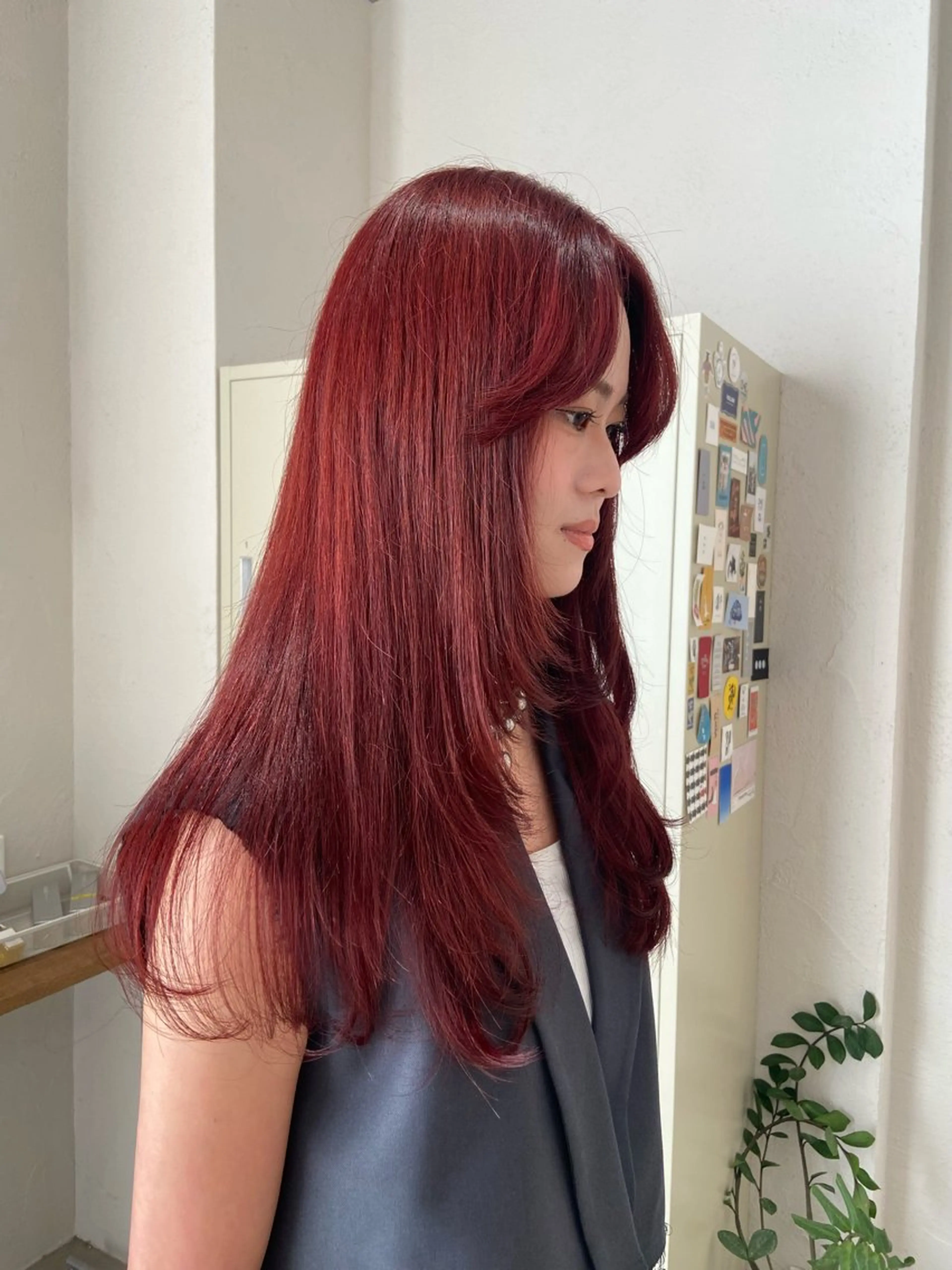 ロング 顔まわりレイヤー 顔周りカット レイヤーカット ヘアカラー 石川 瑠琉のヘアスタイル