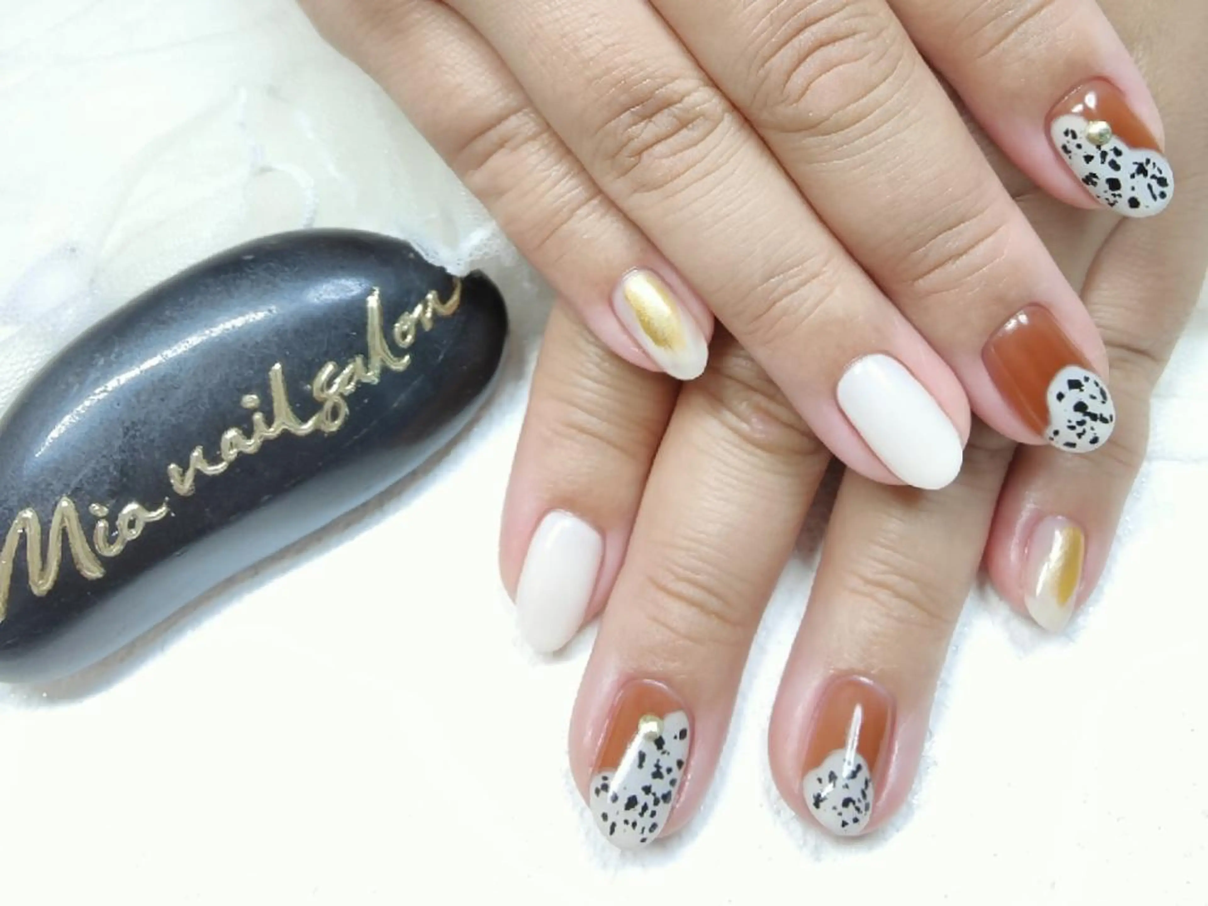 ネイル ハンドネイル Mia 自宅ネイルサロンのネイルデザイン