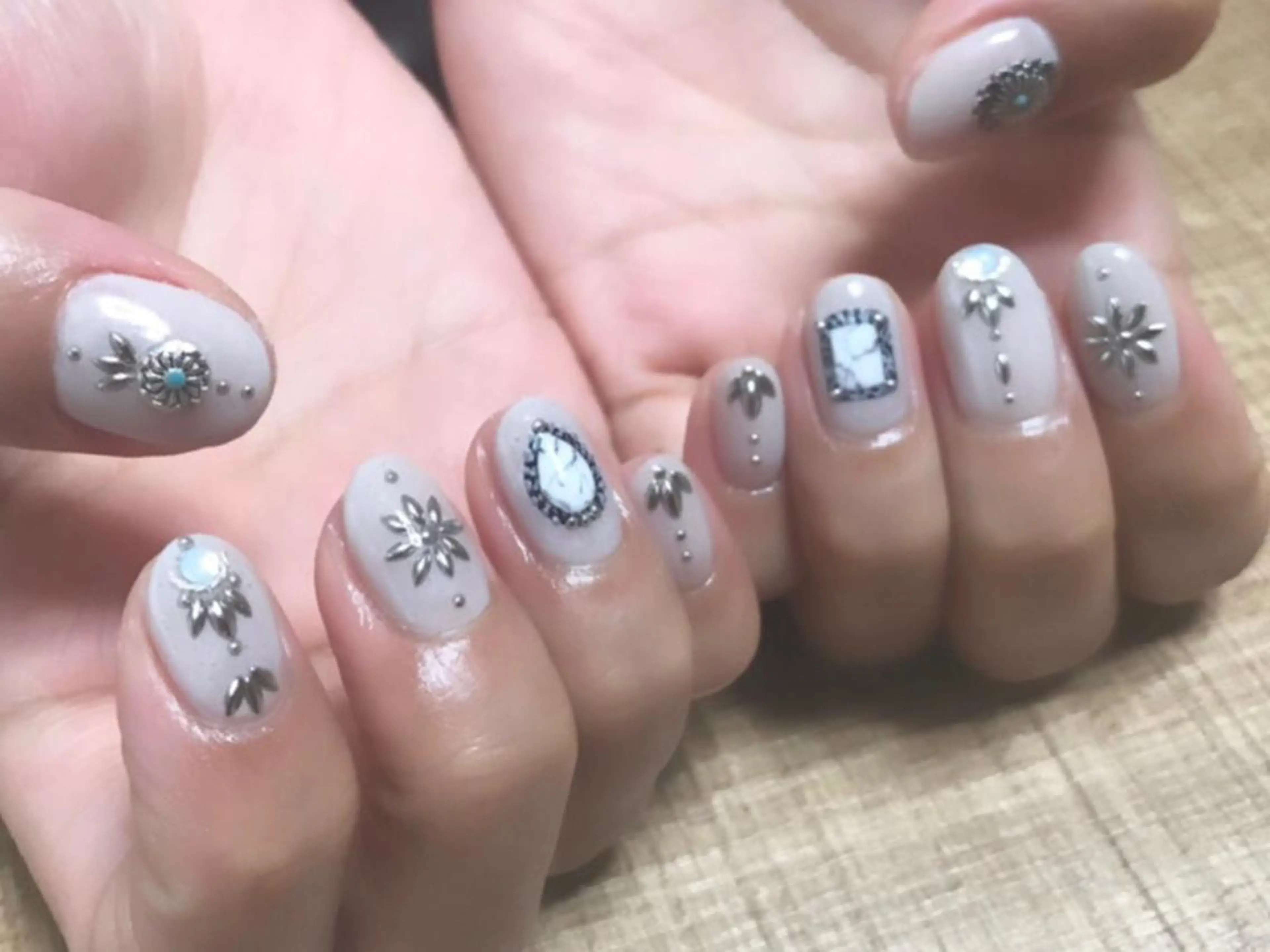 ネイル ツメトマツゲ .のネイルデザイン