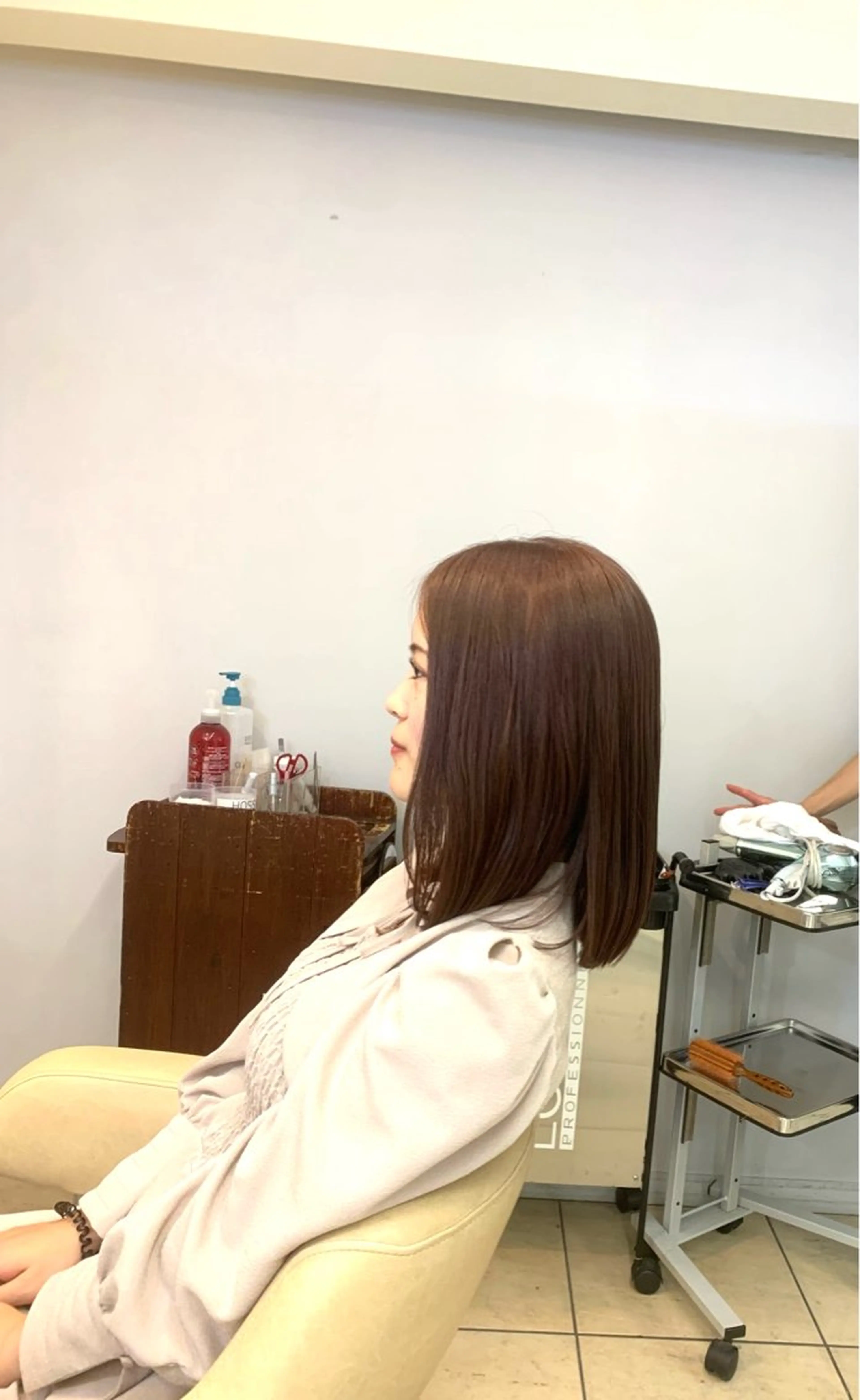 ミディアム カラー ブラウンカラー ピンクカラー ピンクブラウン 山本 理世のヘアスタイル