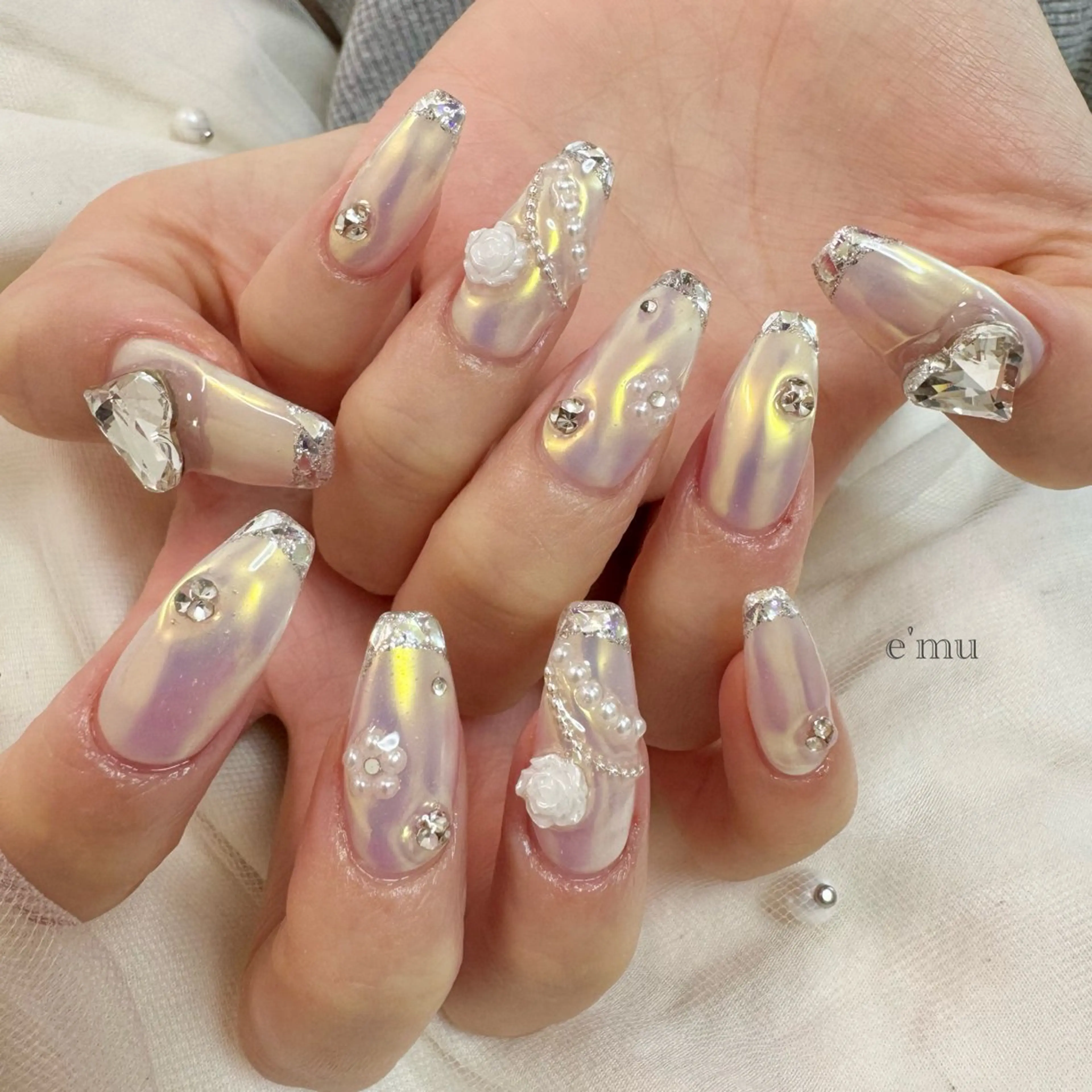ネイル オーロラネイル ハンドネイル nail salon e'mu💐のネイルデザイン