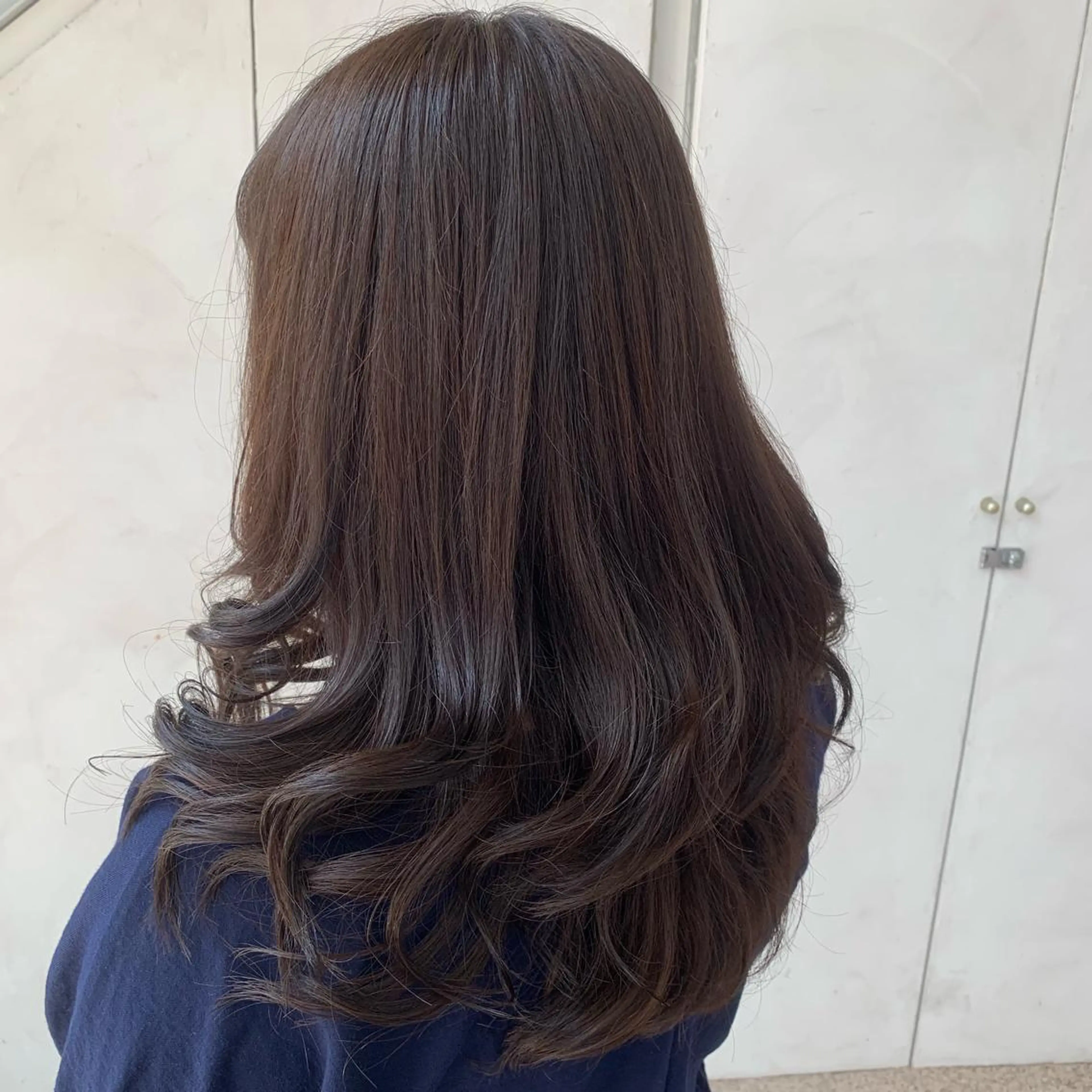 セミロング カラー パーマ 鈴木 拓海のヘアスタイル