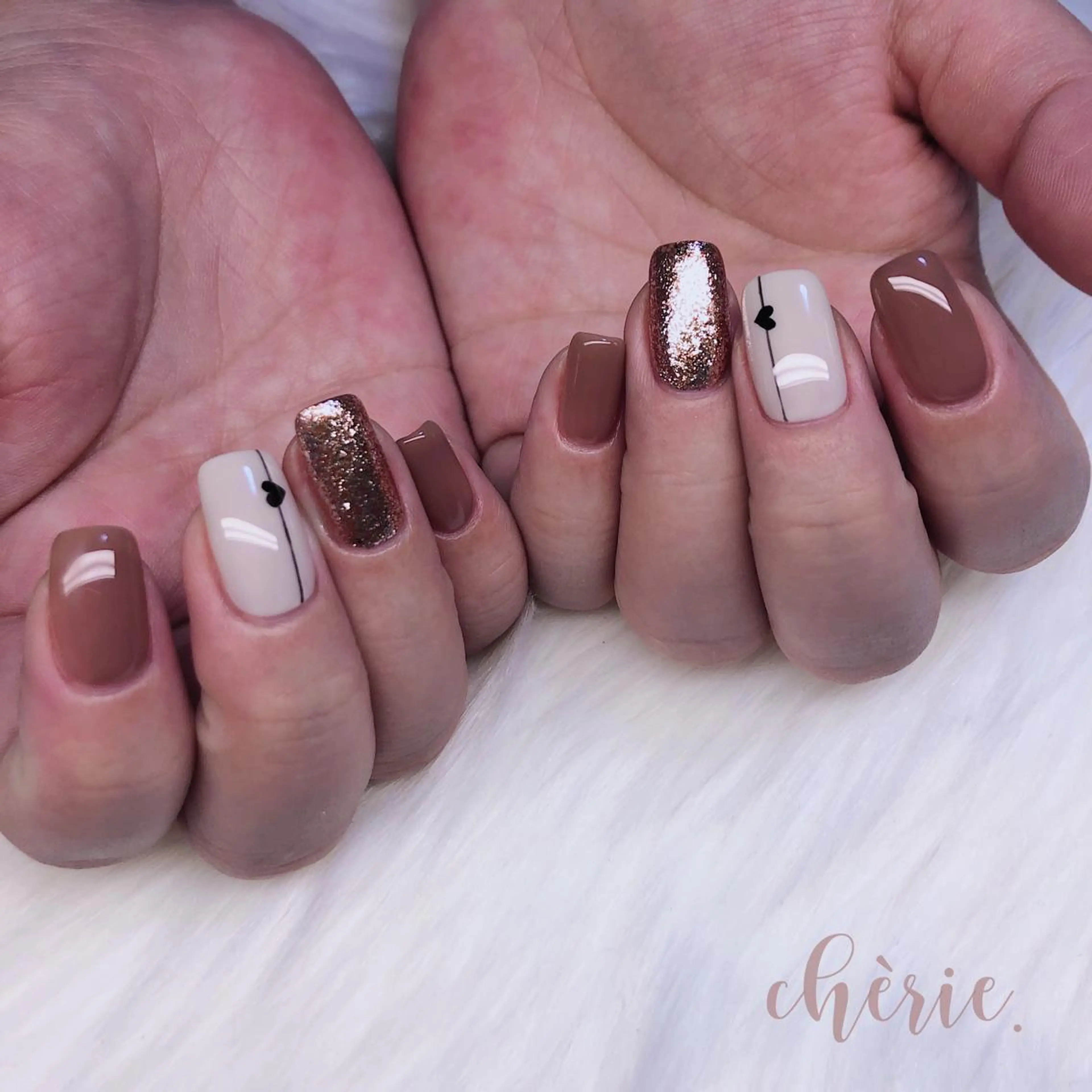 ミディアム ネイル Yukari chèrieのマツエク・マツパデザイン