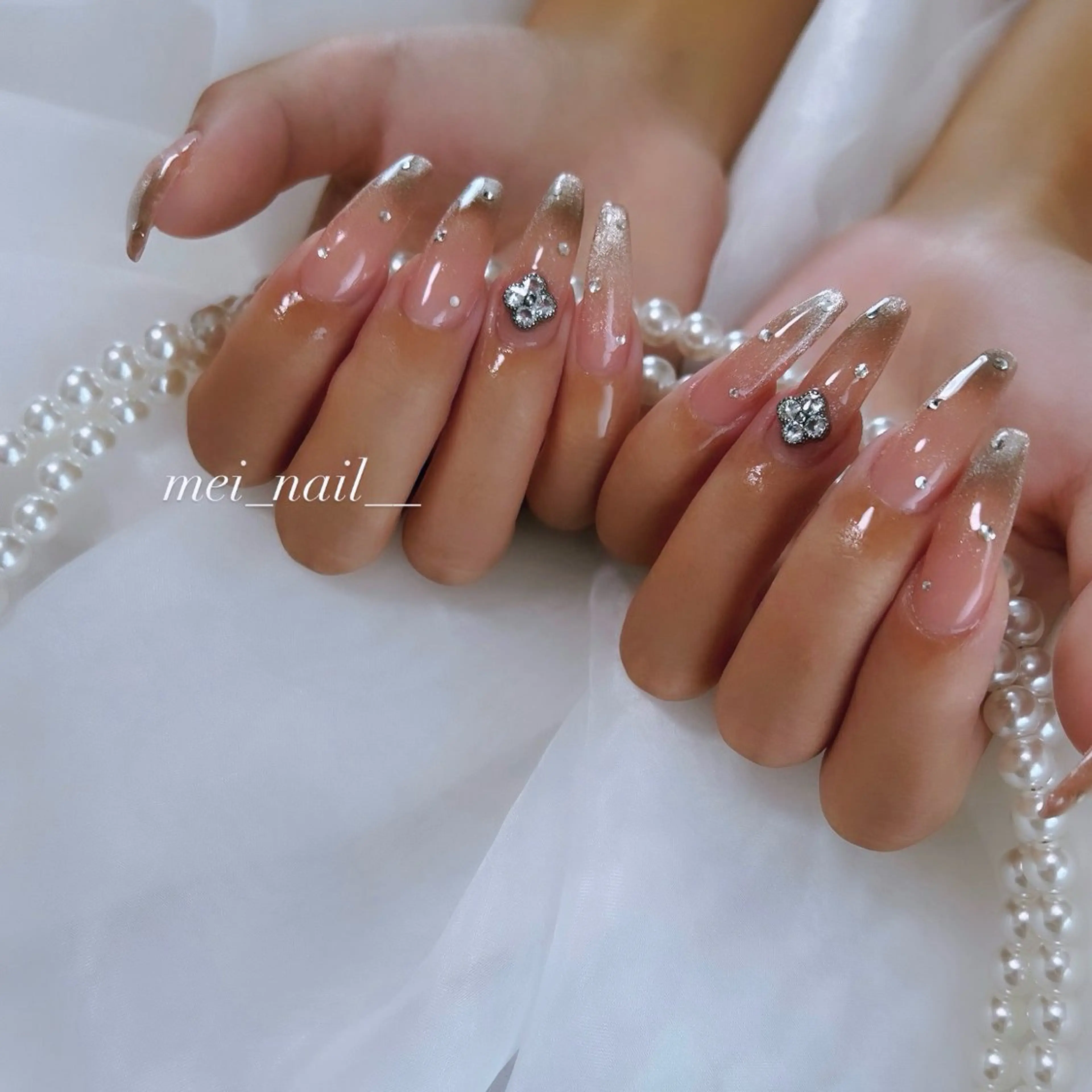 ネイル est nail所属・永山 芽生子のネイルデザイン