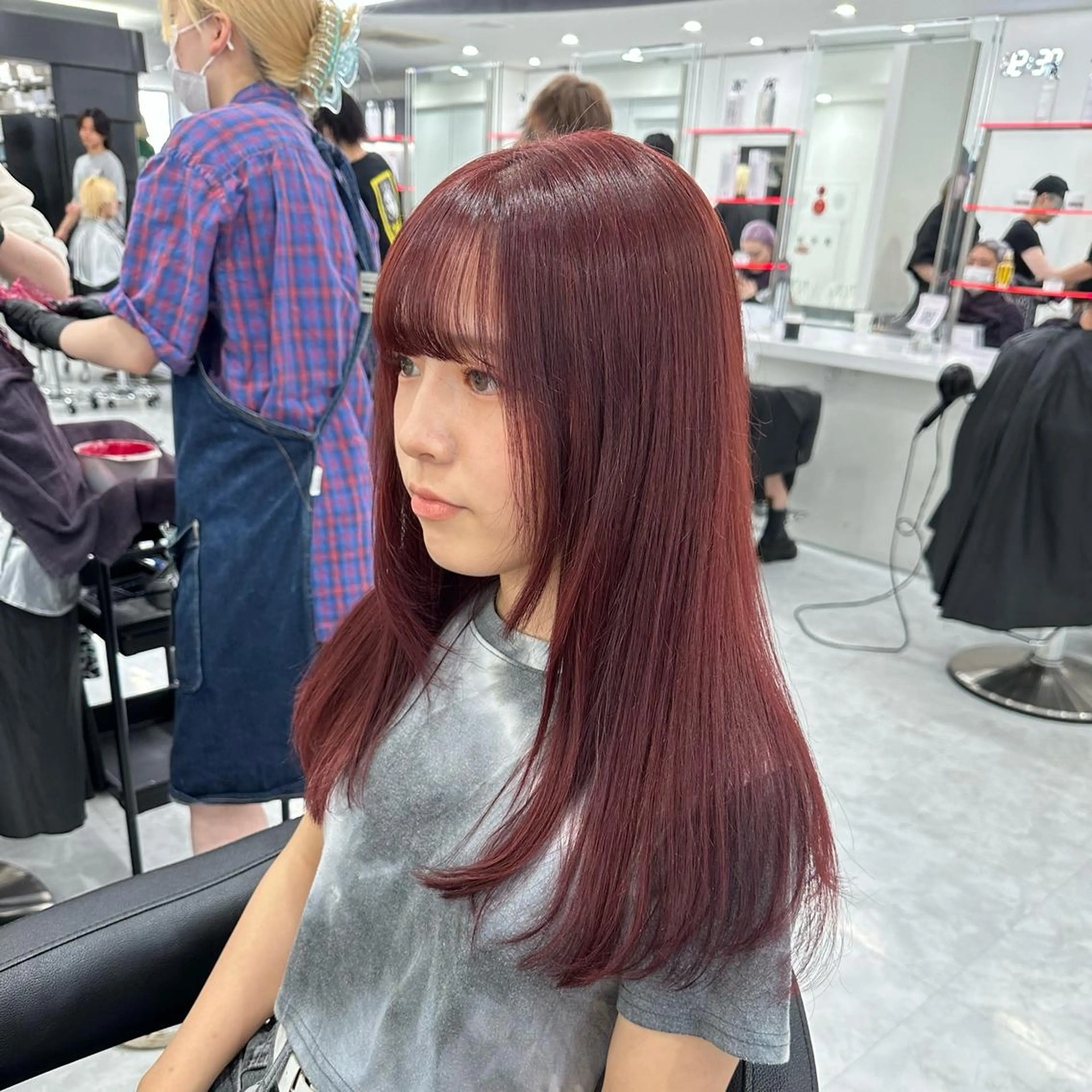 ロング カラー ヘアアレンジ SALOWIN 宇田川店所属・ブリーチなしトレンド SHUSAKUのヘアスタイル