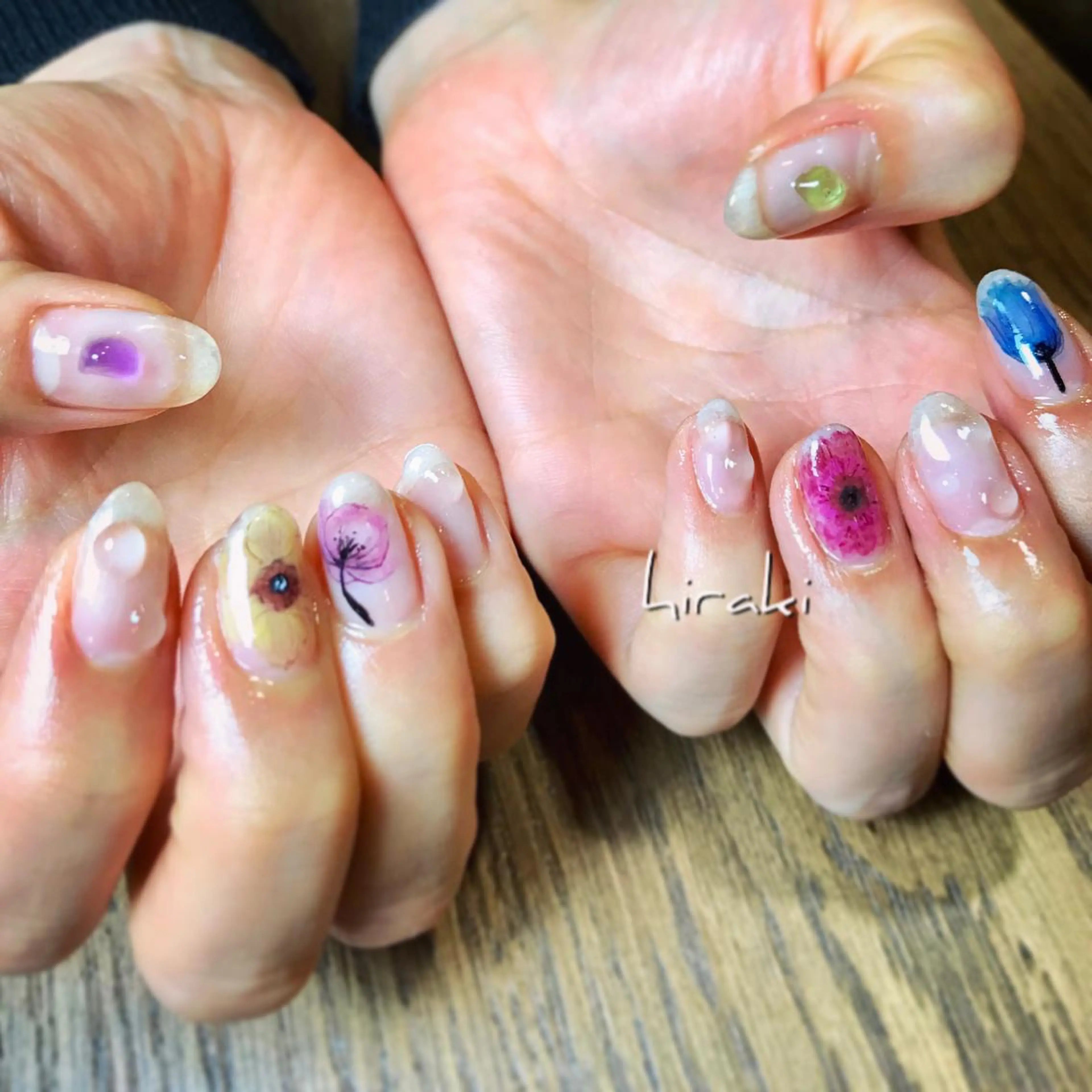 ネイル nail atelier AMBER所属・saori .の眉毛・アイブロウイメージ