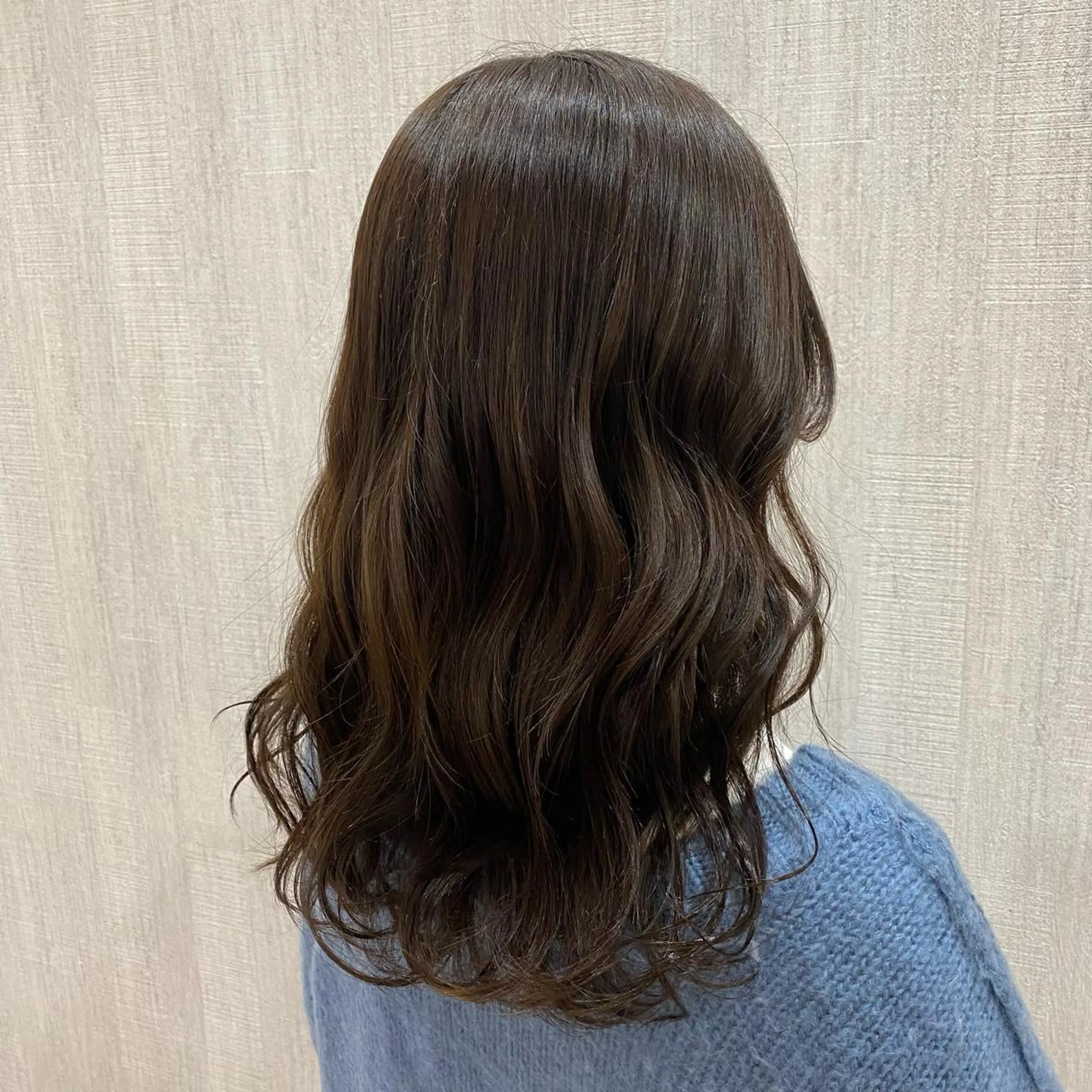 セミロング カラー カット ヘアカラー トリートメント 🫧透け感⋆艶髪💎 山口アヤカのヘアスタイル