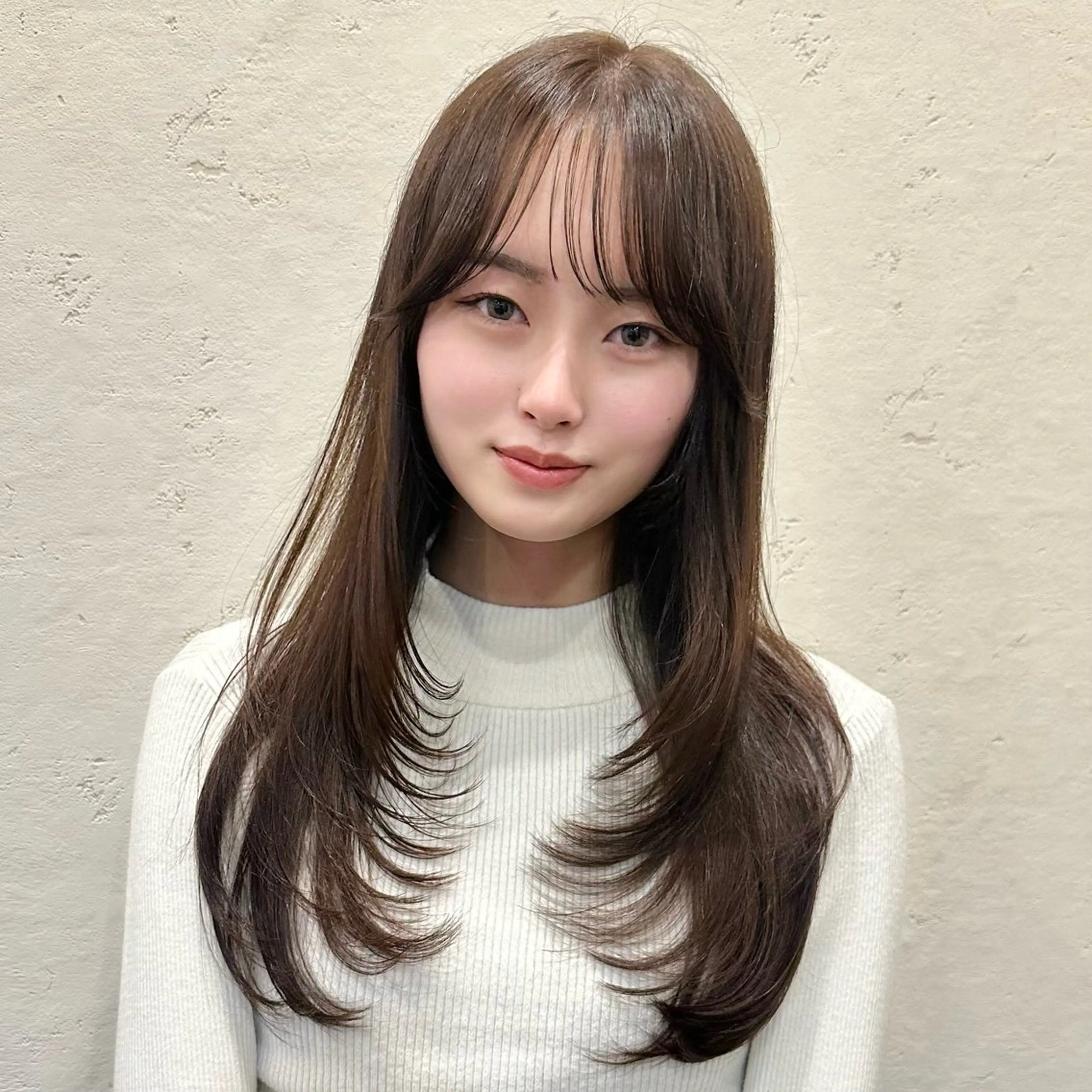 セミロング カット ヘアカラー トリートメント 🌹ハッシュカット、 レイヤー韓国ヘア🌹のヘアスタイル