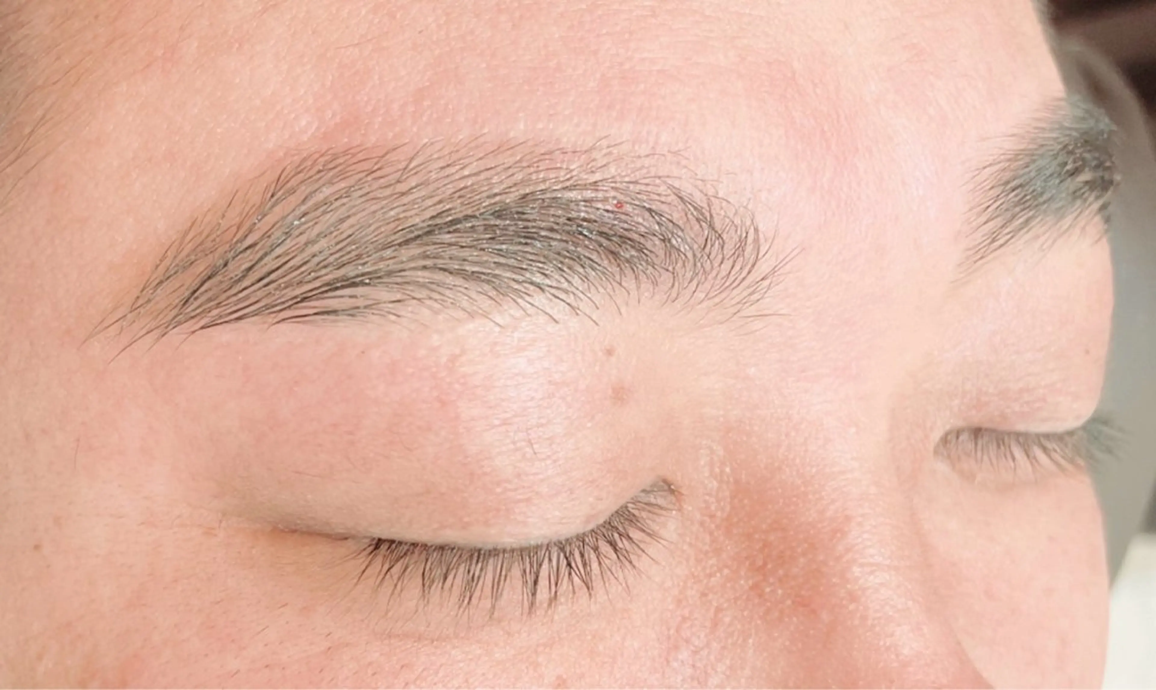 アイブロウ ワックス脱毛 その他(アイブロウ) SATOSHI NEON🏳️‍🌈の眉毛・アイブロウイメージ