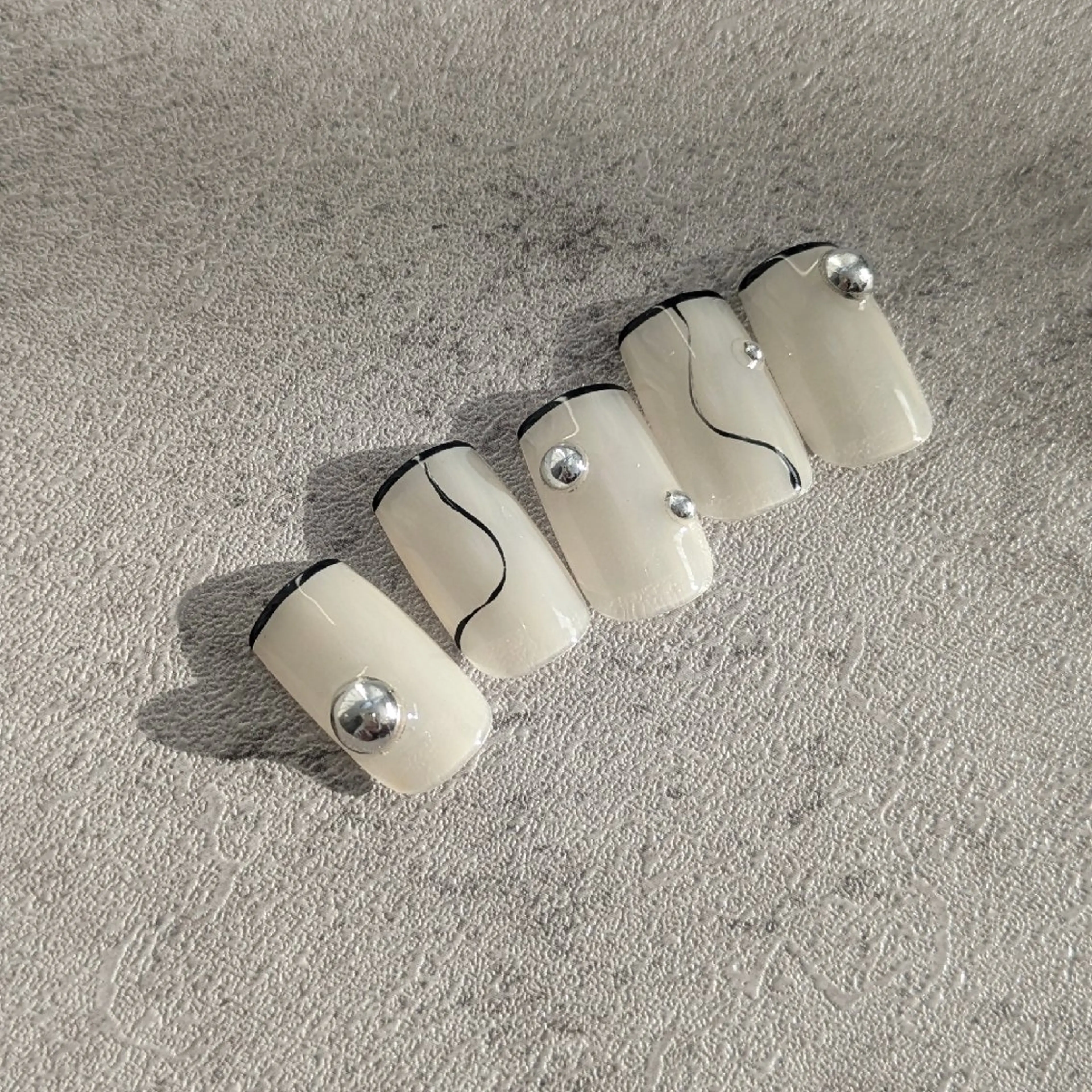 ネイル émU. nailのネイルデザイン