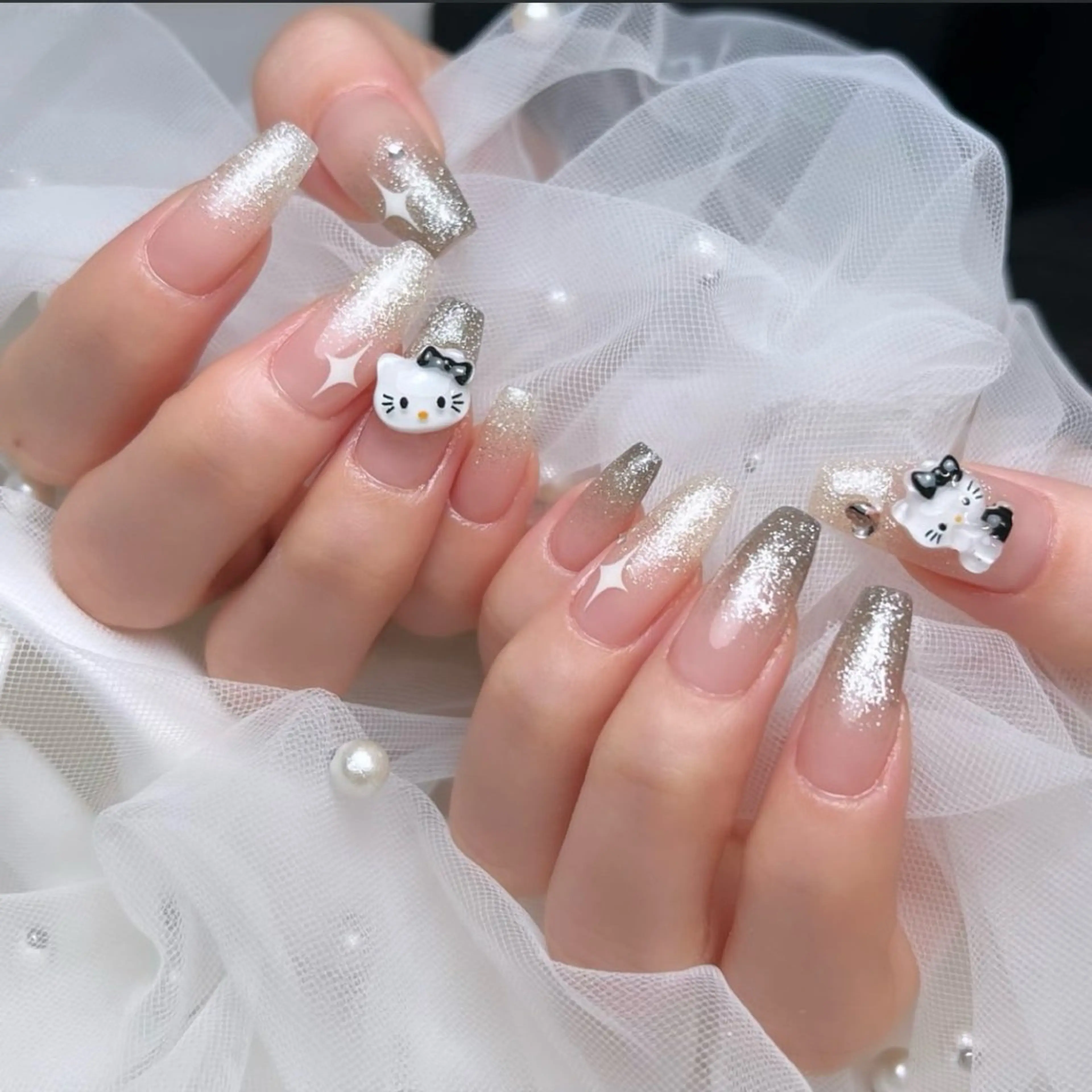 ネイル 長さ出し フレンチネイル グラデーション 卒業式 マグネットネイル ハンドネイル MIHANA NAILのネイルデザイン