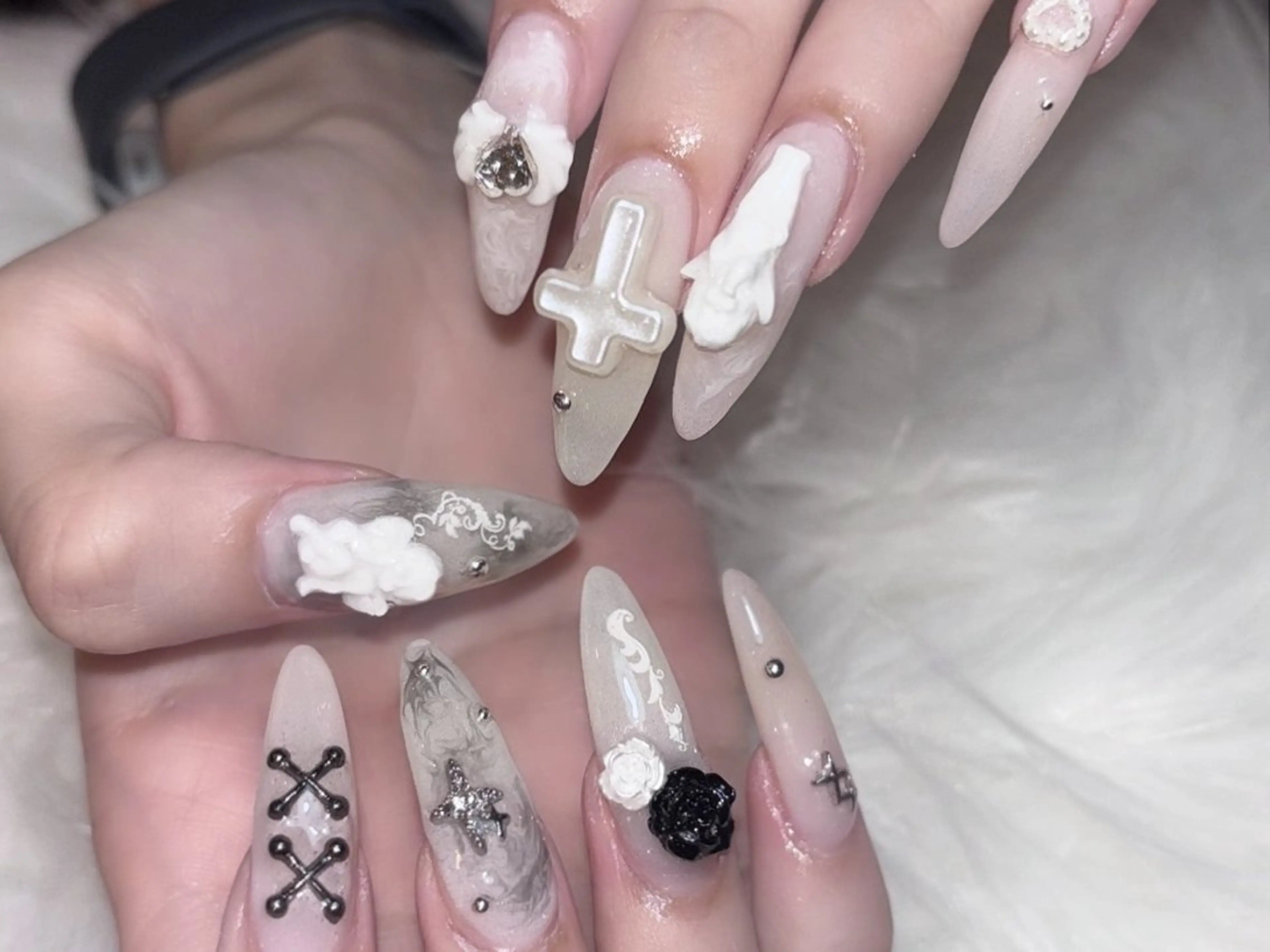 ネイル ネイルサロン Easenのネイルデザイン