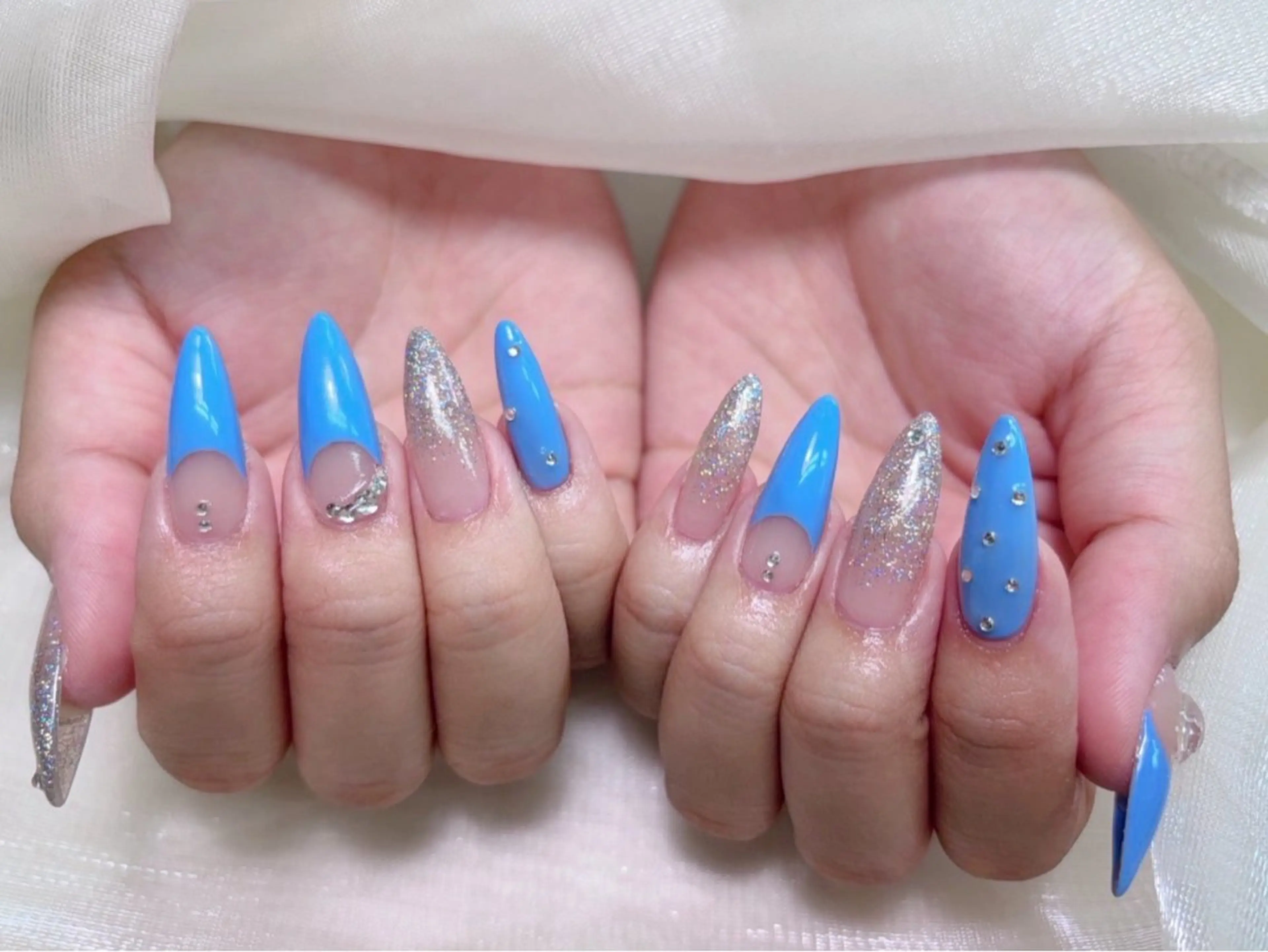 ネイル lucky nail 歌舞伎町のネイルデザイン