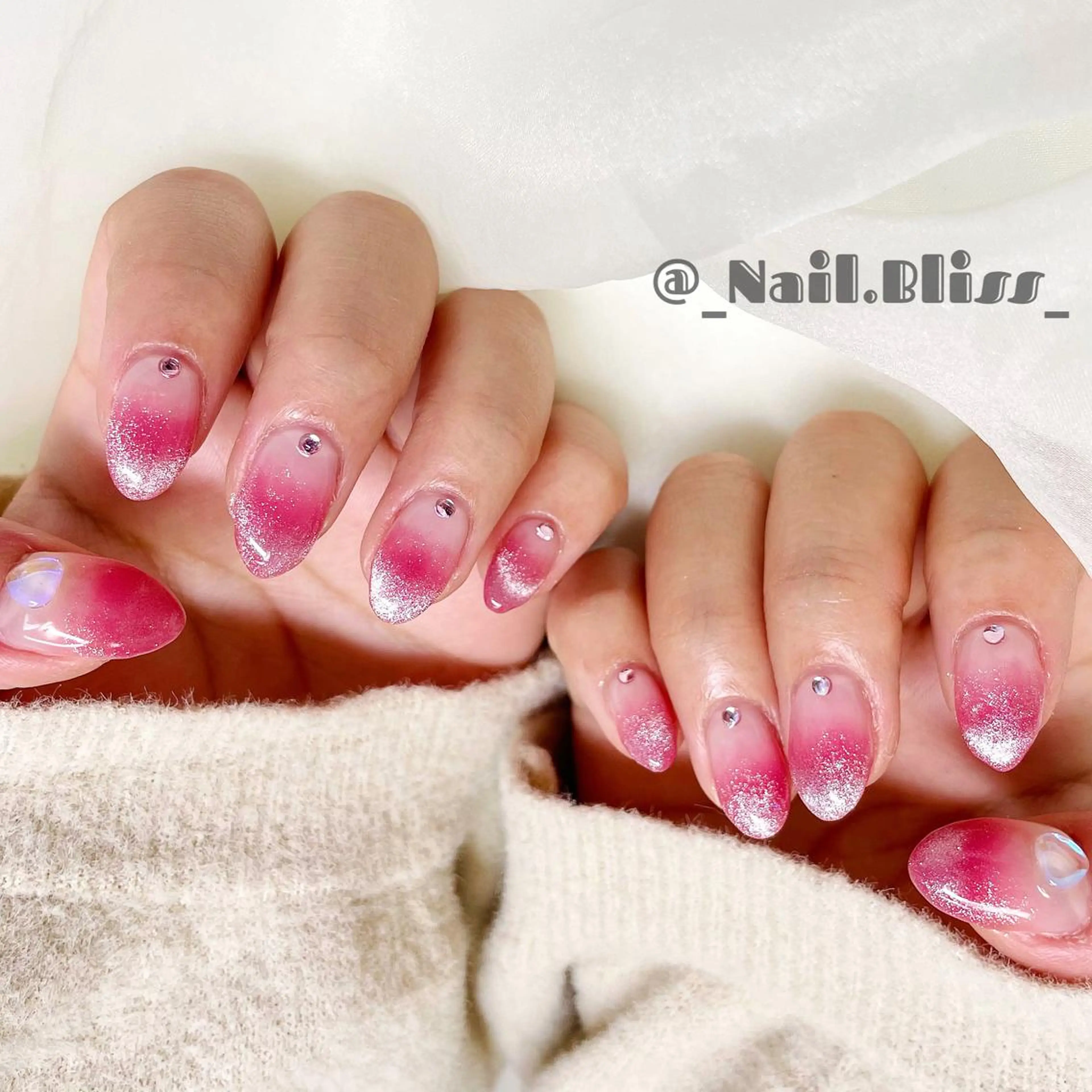 ネイル マグネットネイル ハンドネイル NAIL BLISSのネイルデザイン