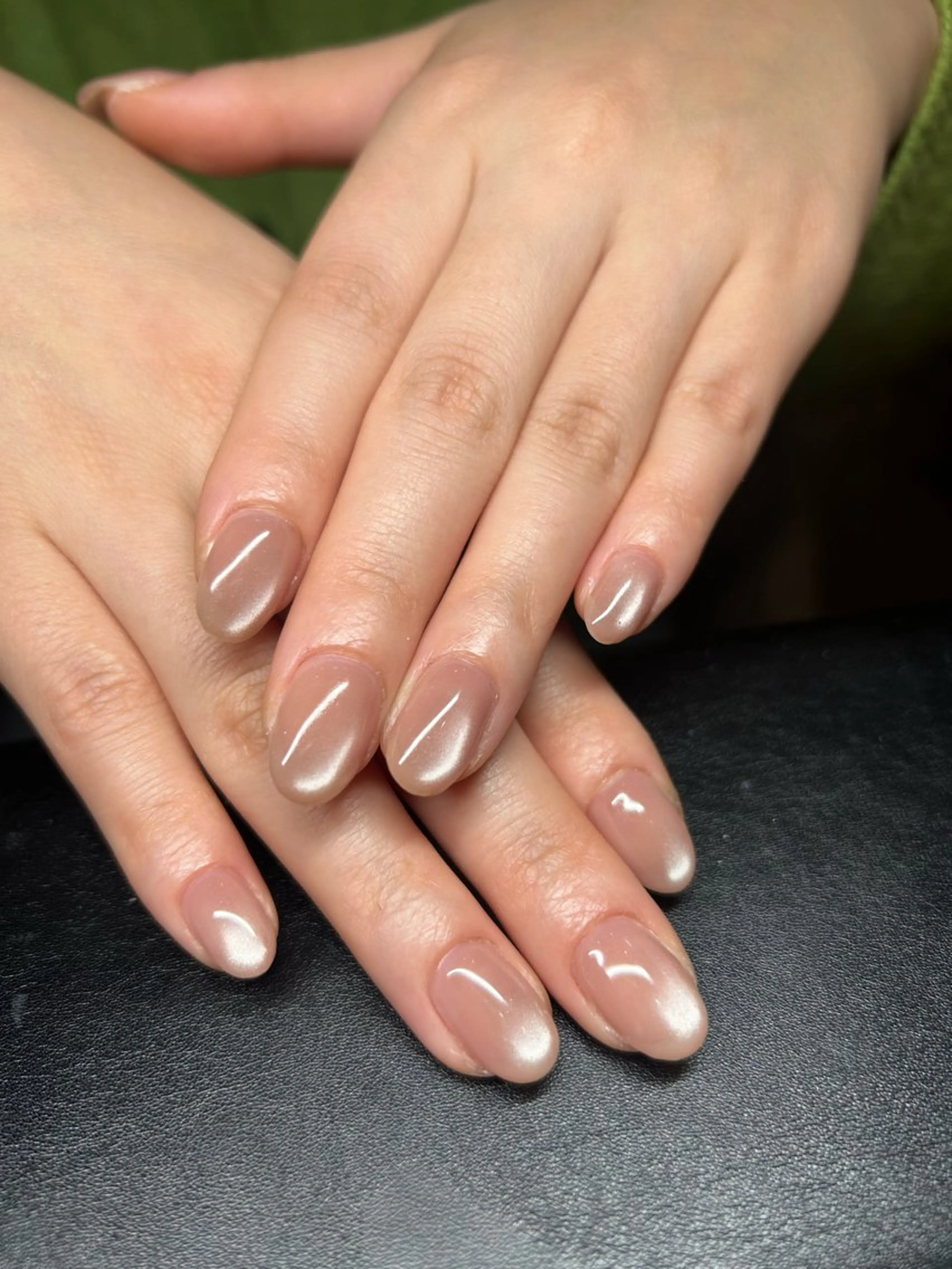 ネイル マグネットネイル ビー玉ネイル オフィスネイル chula.nail 樟葉店所属・菅原 菜々美のネイルデザイン